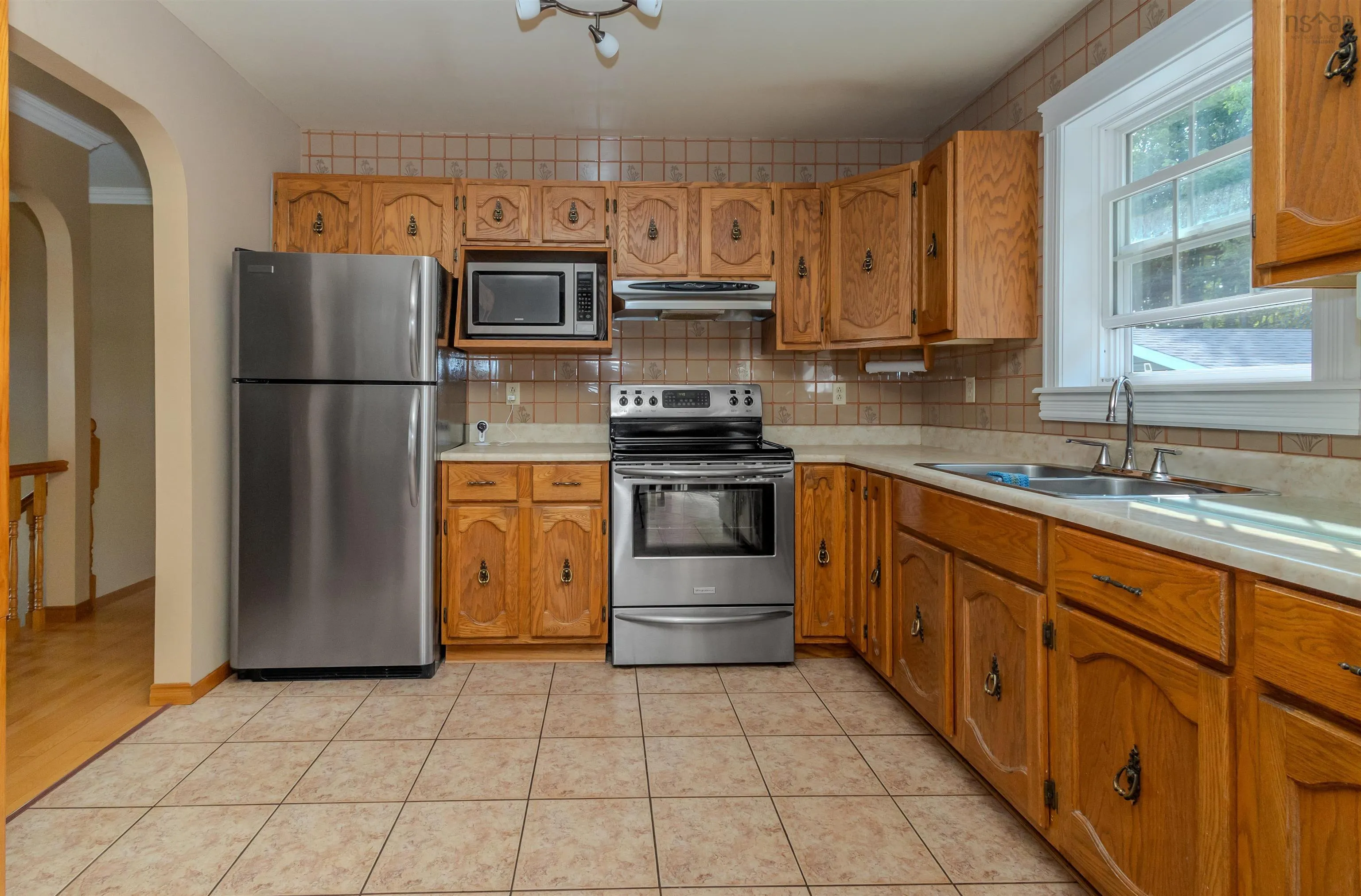 742 Cottage Road, Sydney, NS B1P 6S6, 4 Bedrooms Bedrooms, ,2 BathroomsBathrooms,Residential,For Sale,Cottage,202518873