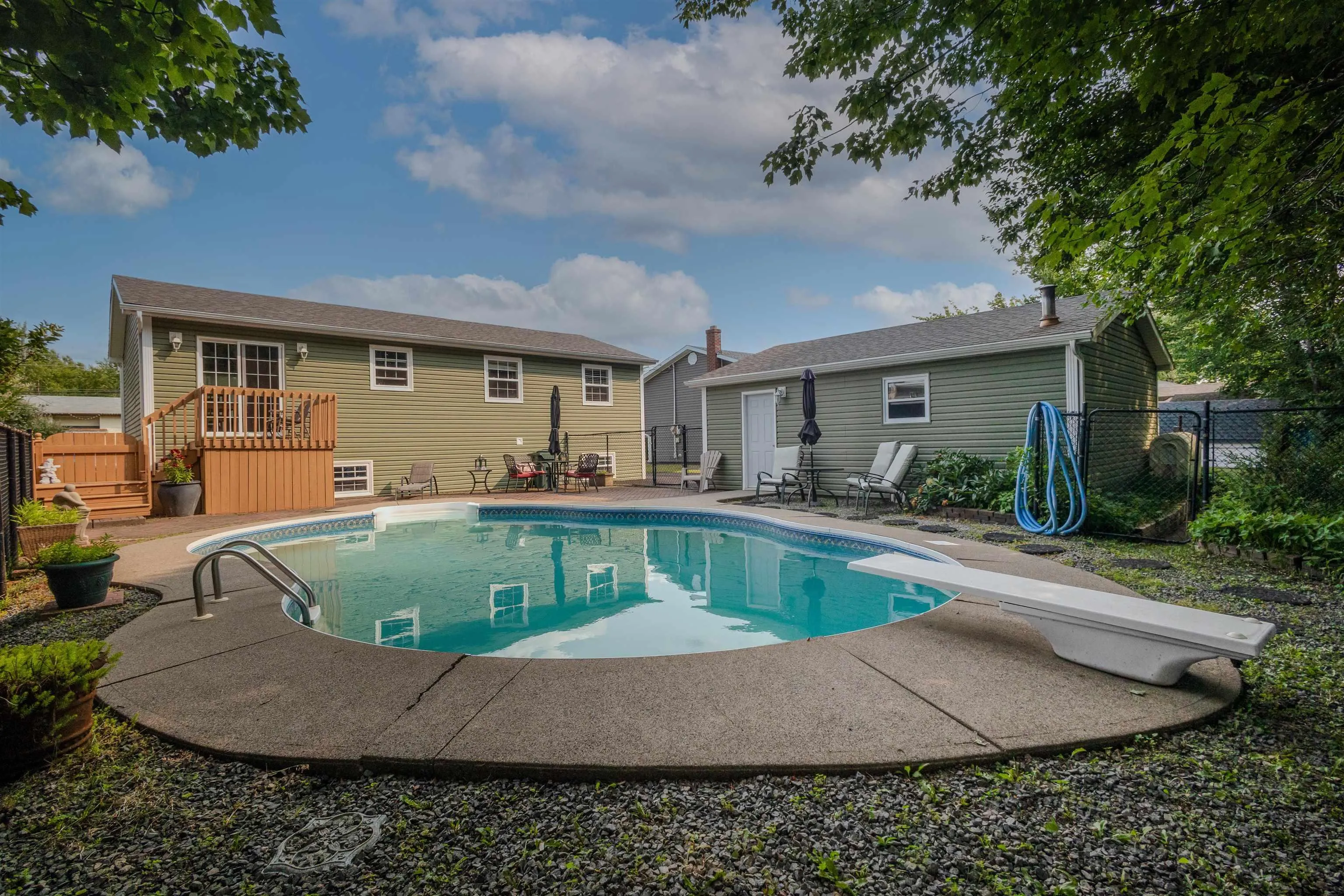 742 Cottage Road, Sydney, NS B1P 6S6, 4 Bedrooms Bedrooms, ,2 BathroomsBathrooms,Residential,For Sale,Cottage,202518873