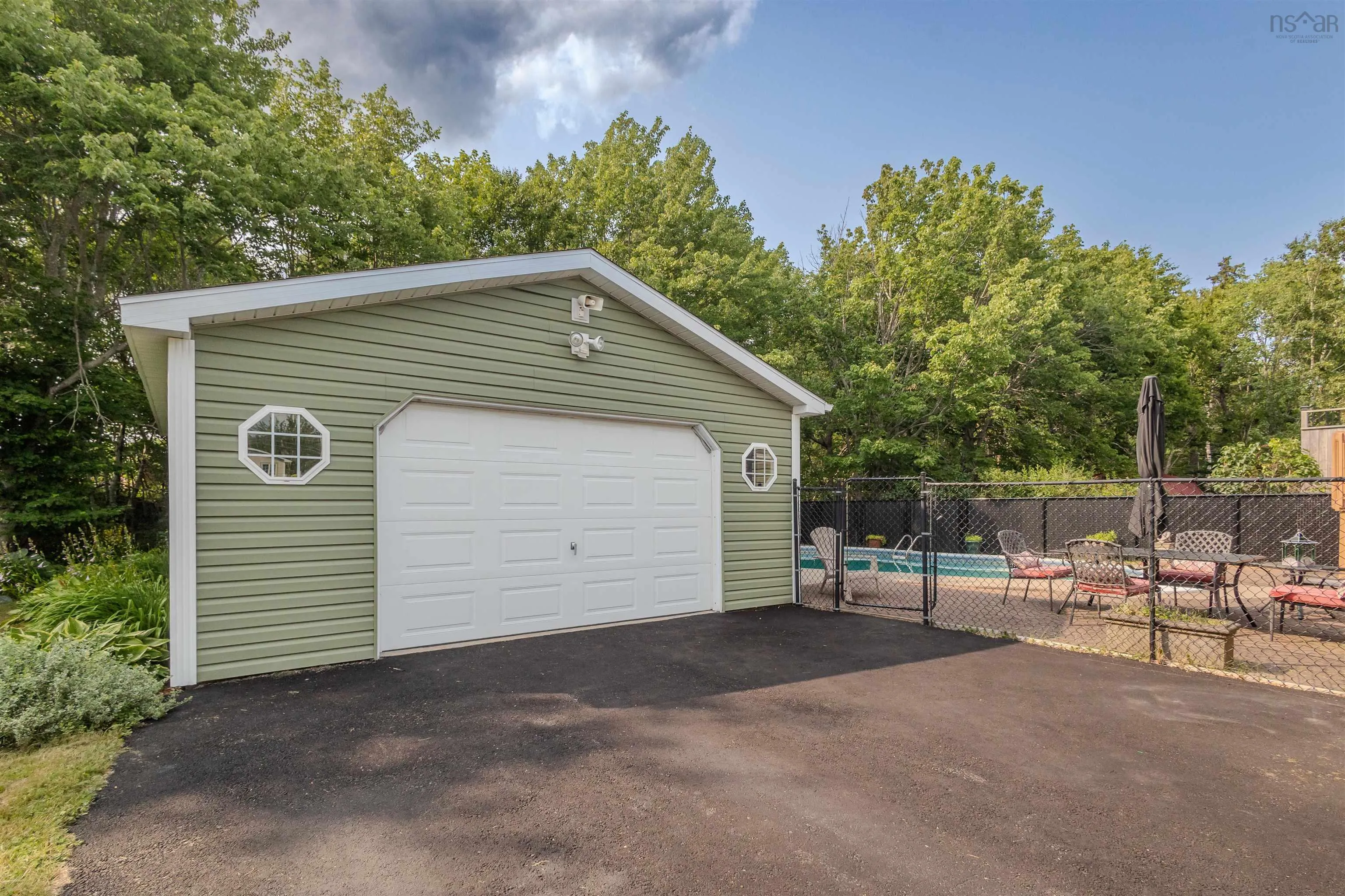 742 Cottage Road, Sydney, NS B1P 6S6, 4 Bedrooms Bedrooms, ,2 BathroomsBathrooms,Residential,For Sale,Cottage,202518873
