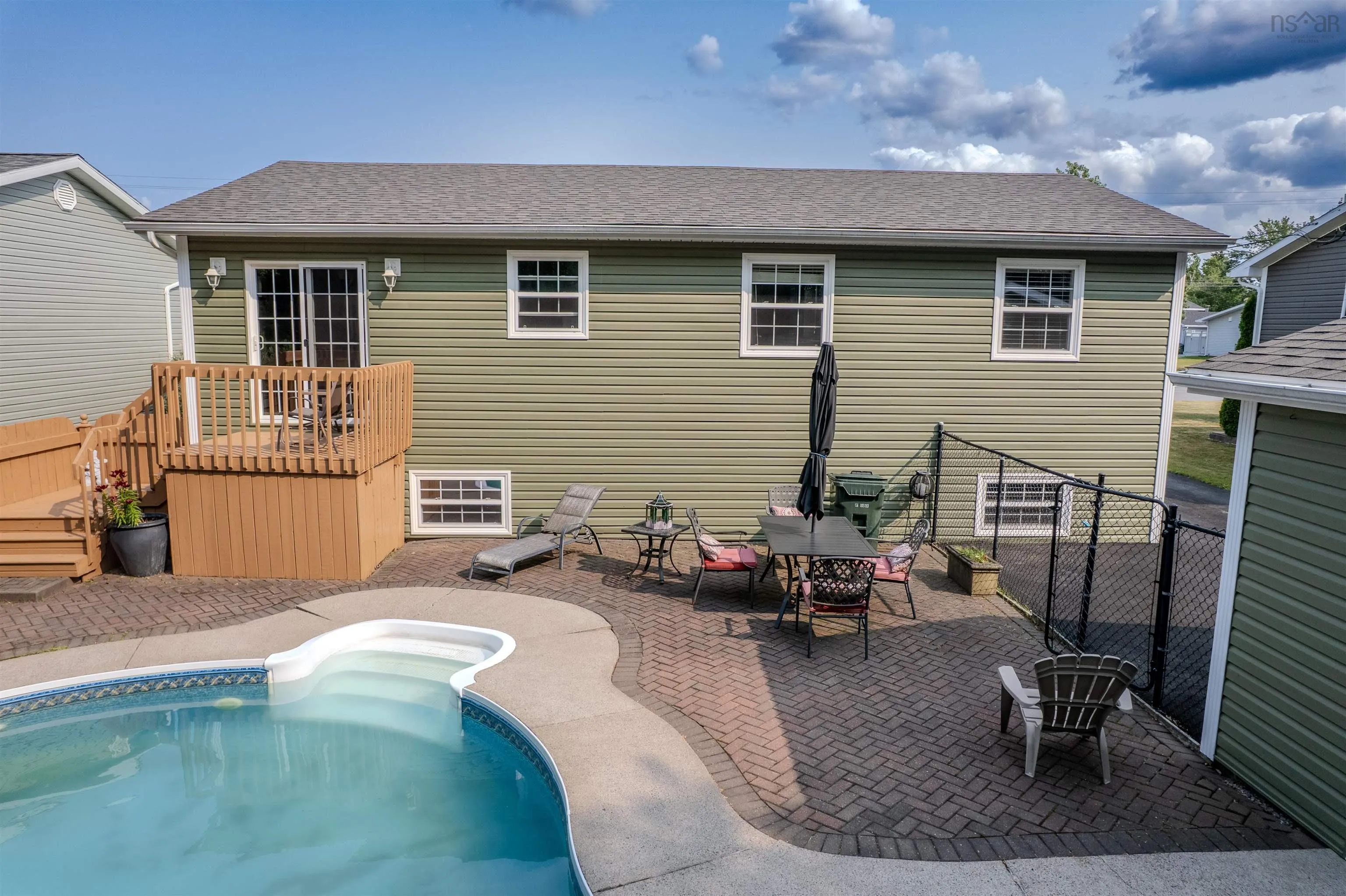742 Cottage Road, Sydney, NS B1P 6S6, 4 Bedrooms Bedrooms, ,2 BathroomsBathrooms,Residential,For Sale,Cottage,202518873