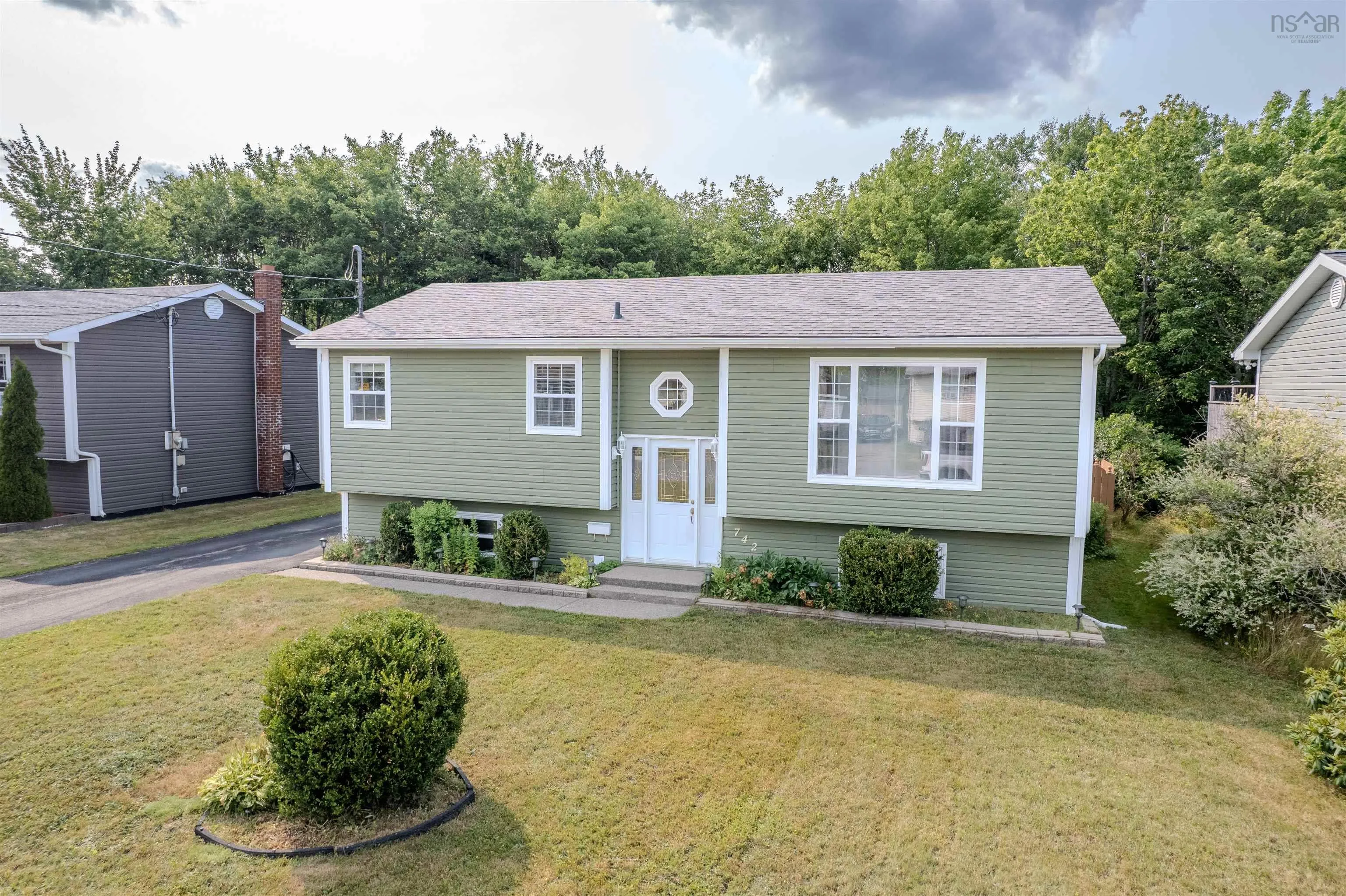 742 Cottage Road, Sydney, NS B1P 6S6, 4 Bedrooms Bedrooms, ,2 BathroomsBathrooms,Residential,For Sale,Cottage,202518873
