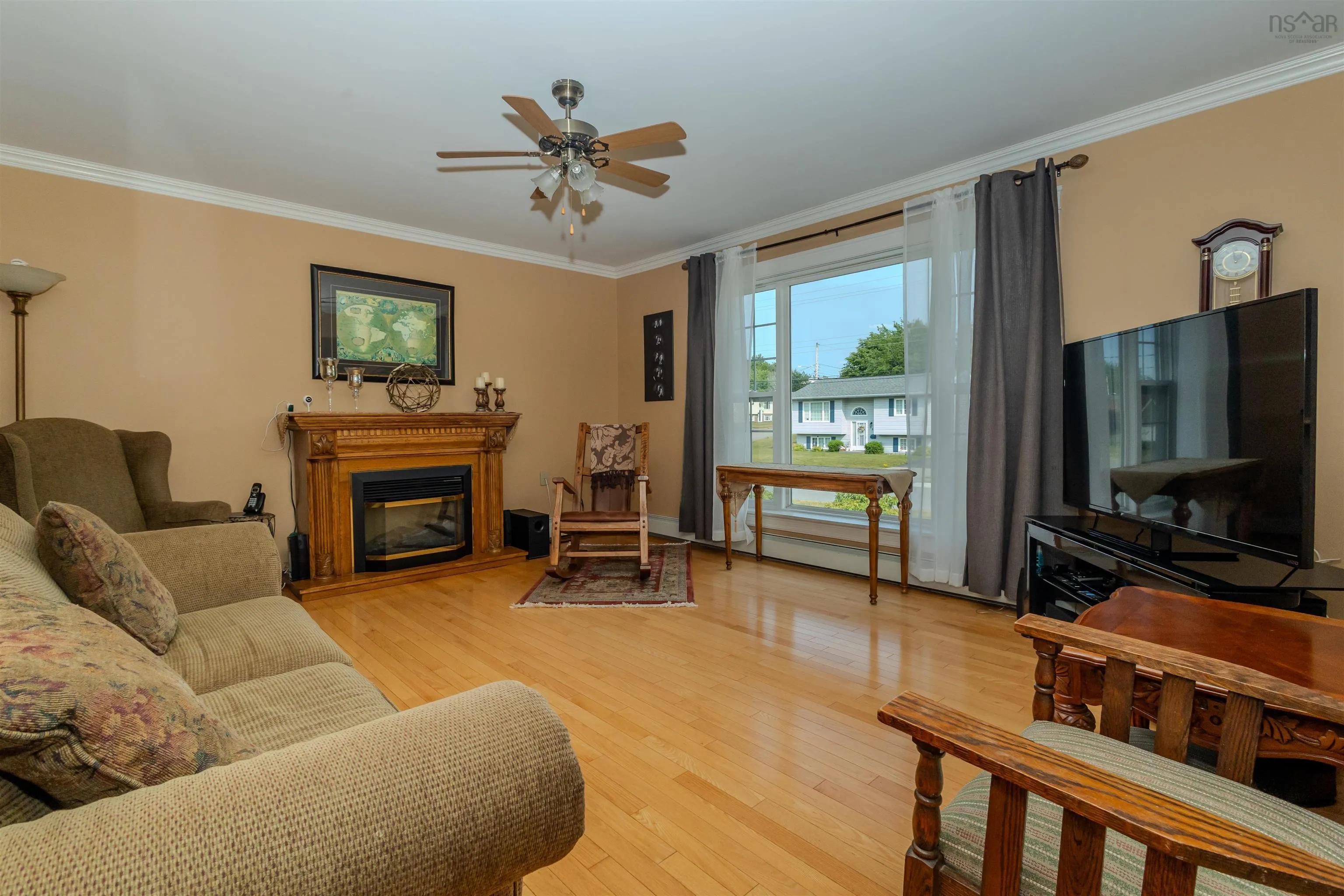 742 Cottage Road, Sydney, NS B1P 6S6, 4 Bedrooms Bedrooms, ,2 BathroomsBathrooms,Residential,For Sale,Cottage,202518873