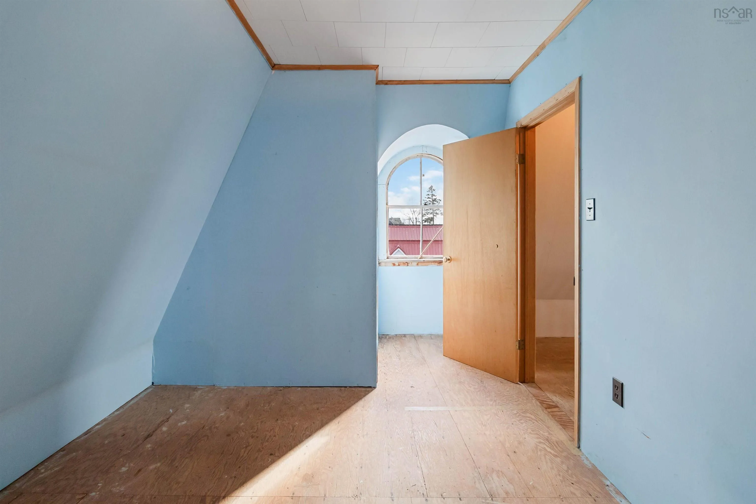 21 John Street, Lockeport Ns B0t 1l0, 9 Bedrooms Bedrooms, ,3 BathroomsBathrooms,Residential,For Sale,John,202509744