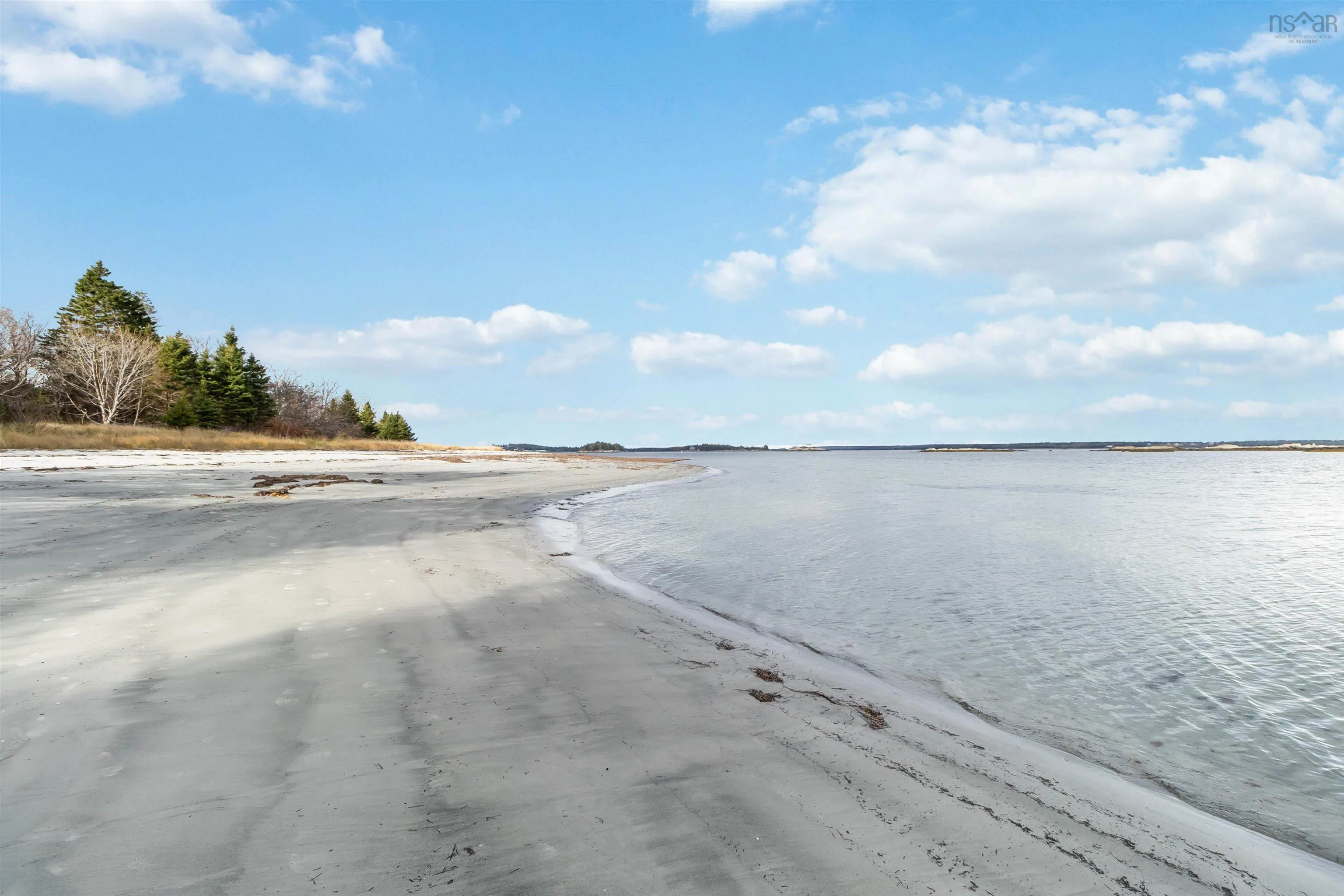 21 John Street, Lockeport Ns B0t 1l0, 9 Bedrooms Bedrooms, ,3 BathroomsBathrooms,Residential,For Sale,John,202509744