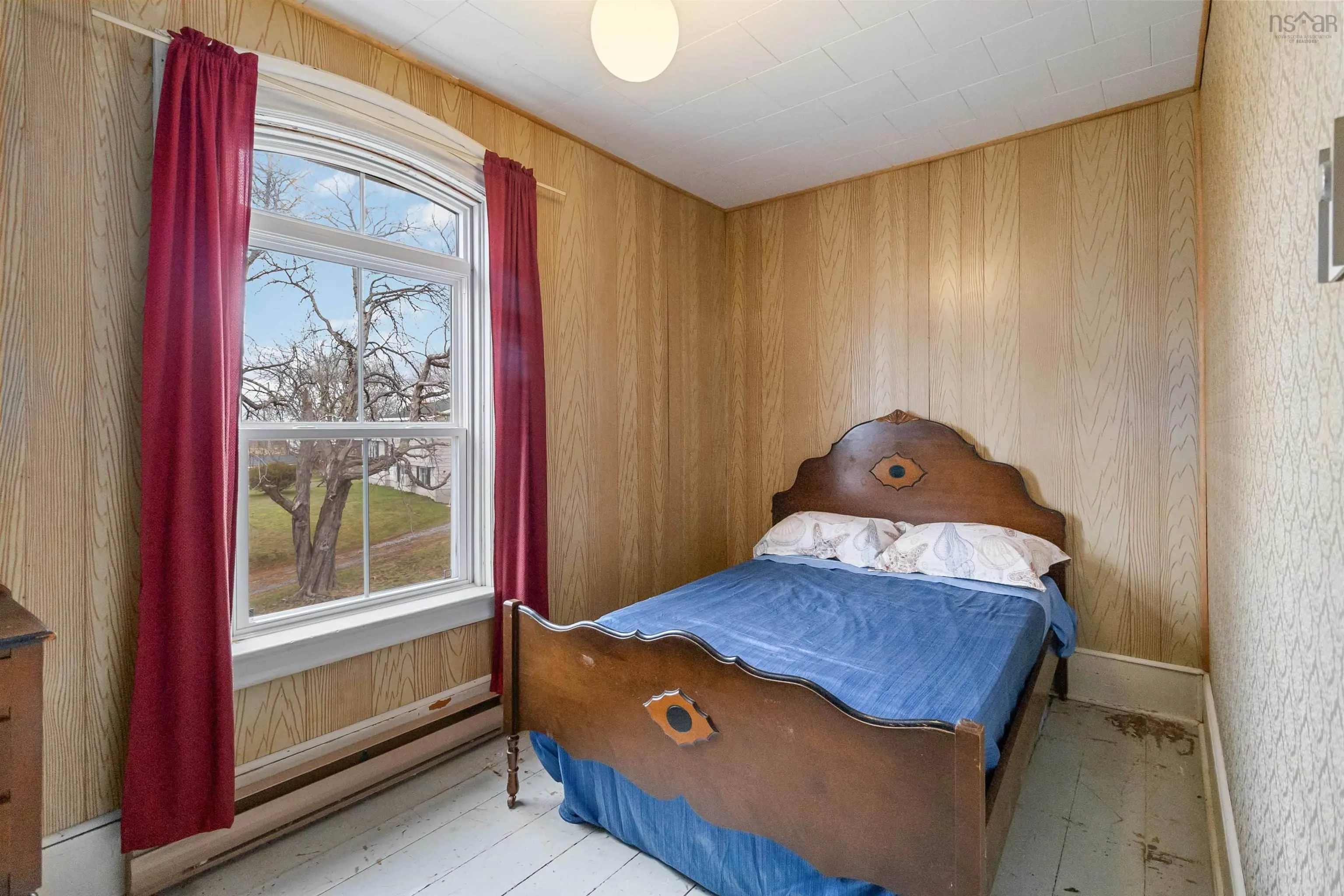 21 John Street, Lockeport Ns B0t 1l0, 9 Bedrooms Bedrooms, ,3 BathroomsBathrooms,Residential,For Sale,John,202509744
