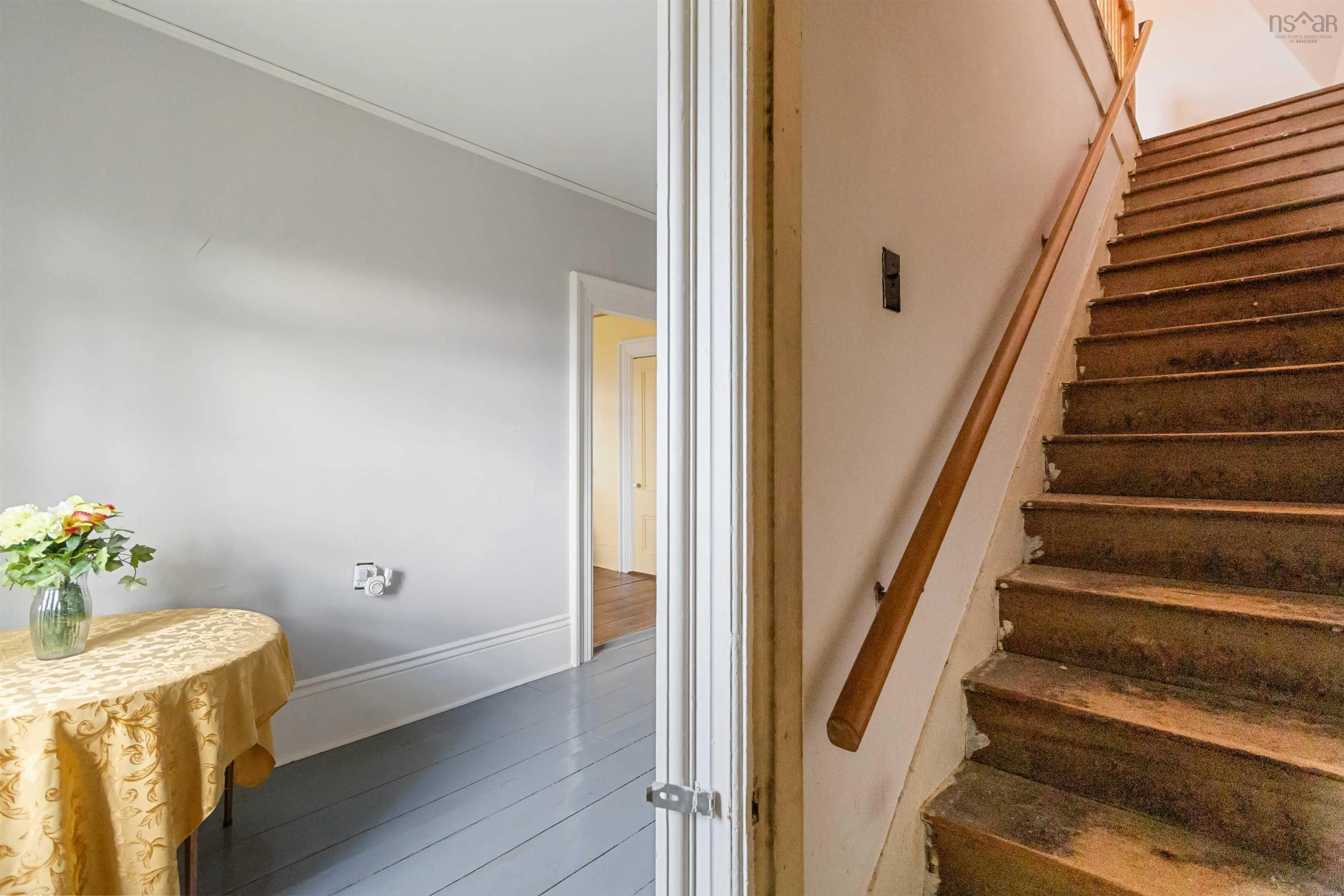 21 John Street, Lockeport Ns B0t 1l0, 9 Bedrooms Bedrooms, ,3 BathroomsBathrooms,Residential,For Sale,John,202509744