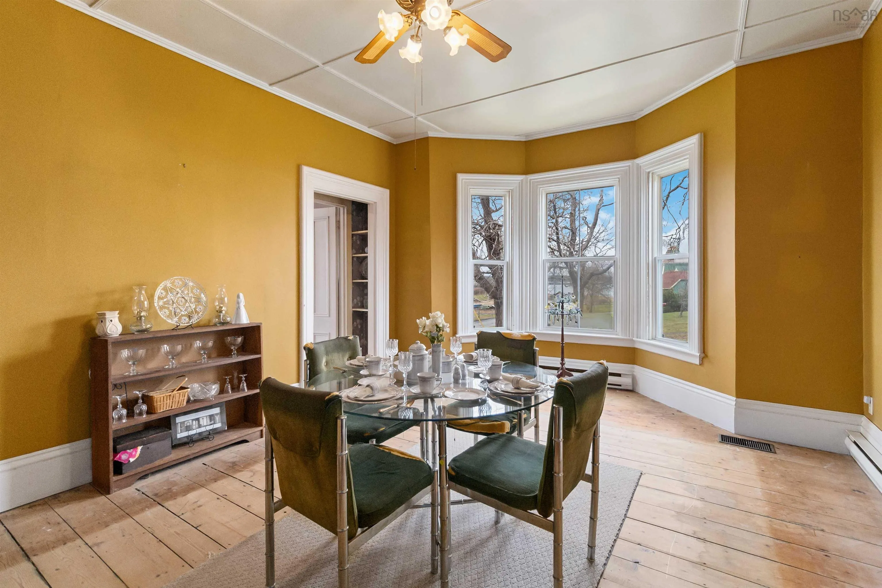 21 John Street, Lockeport Ns B0t 1l0, 9 Bedrooms Bedrooms, ,3 BathroomsBathrooms,Residential,For Sale,John,202509744
