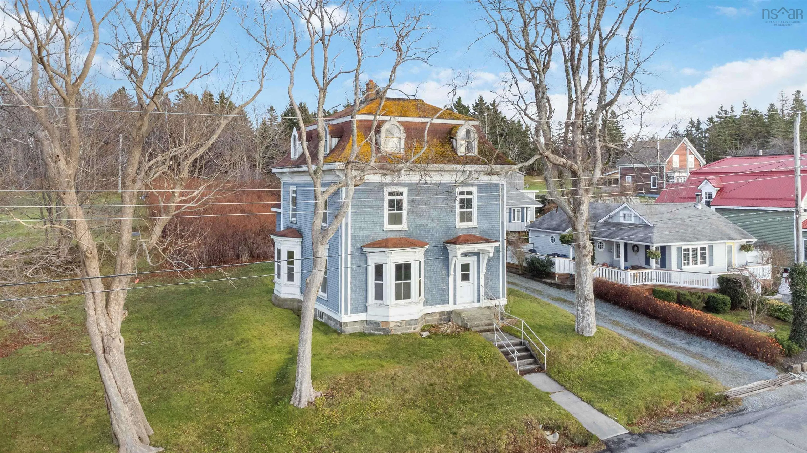21 John Street, Lockeport Ns B0t 1l0, 9 Bedrooms Bedrooms, ,3 BathroomsBathrooms,Residential,For Sale,John,202509744