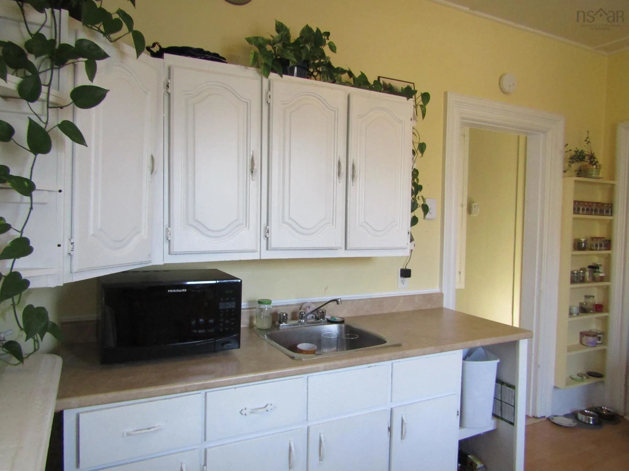 410 St Margarets Bay Road, Halifax Ns B3n 1k1, 5 Bedrooms Bedrooms, ,Residential Income,For Sale,St Margarets Bay,202508738