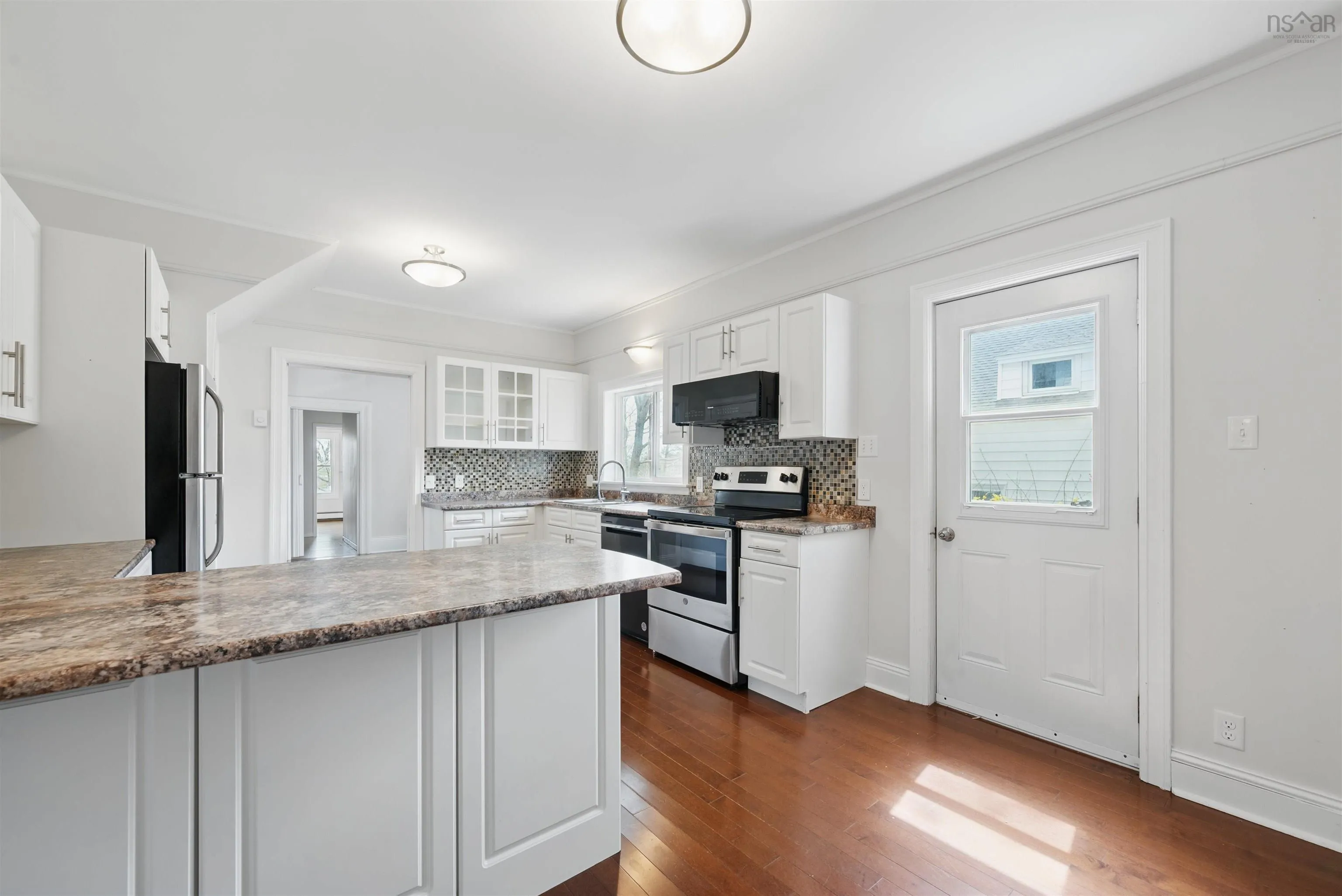 410 St Margarets Bay Road, Halifax Ns B3n 1k1, 5 Bedrooms Bedrooms, ,Residential Income,For Sale,St Margarets Bay,202508738