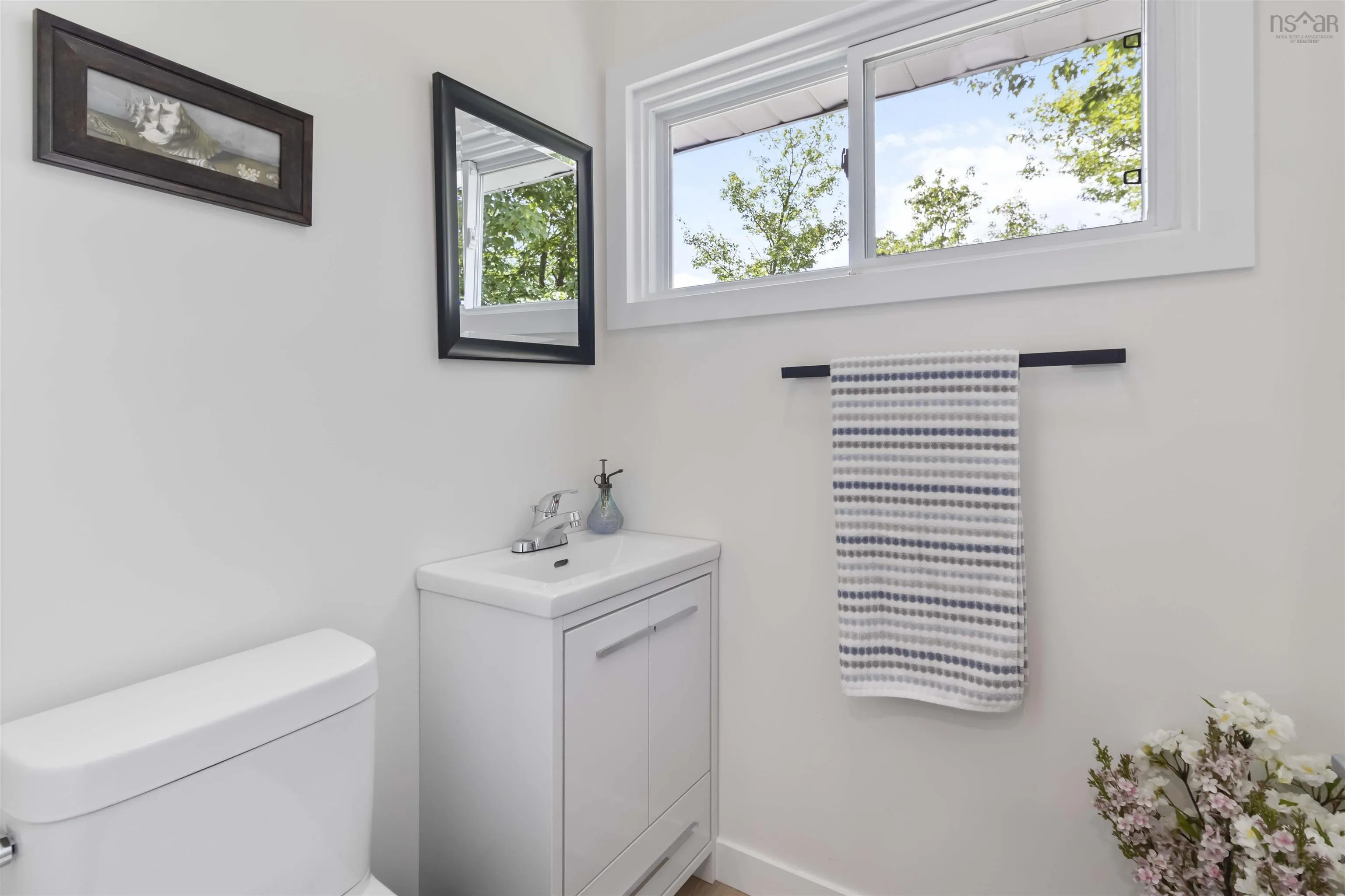 98 Wildwood Boulevard, Dartmouth, NS B2W 2M1, 4 Bedrooms Bedrooms, ,2 BathroomsBathrooms,Residential,For Sale,Wildwood,202515949