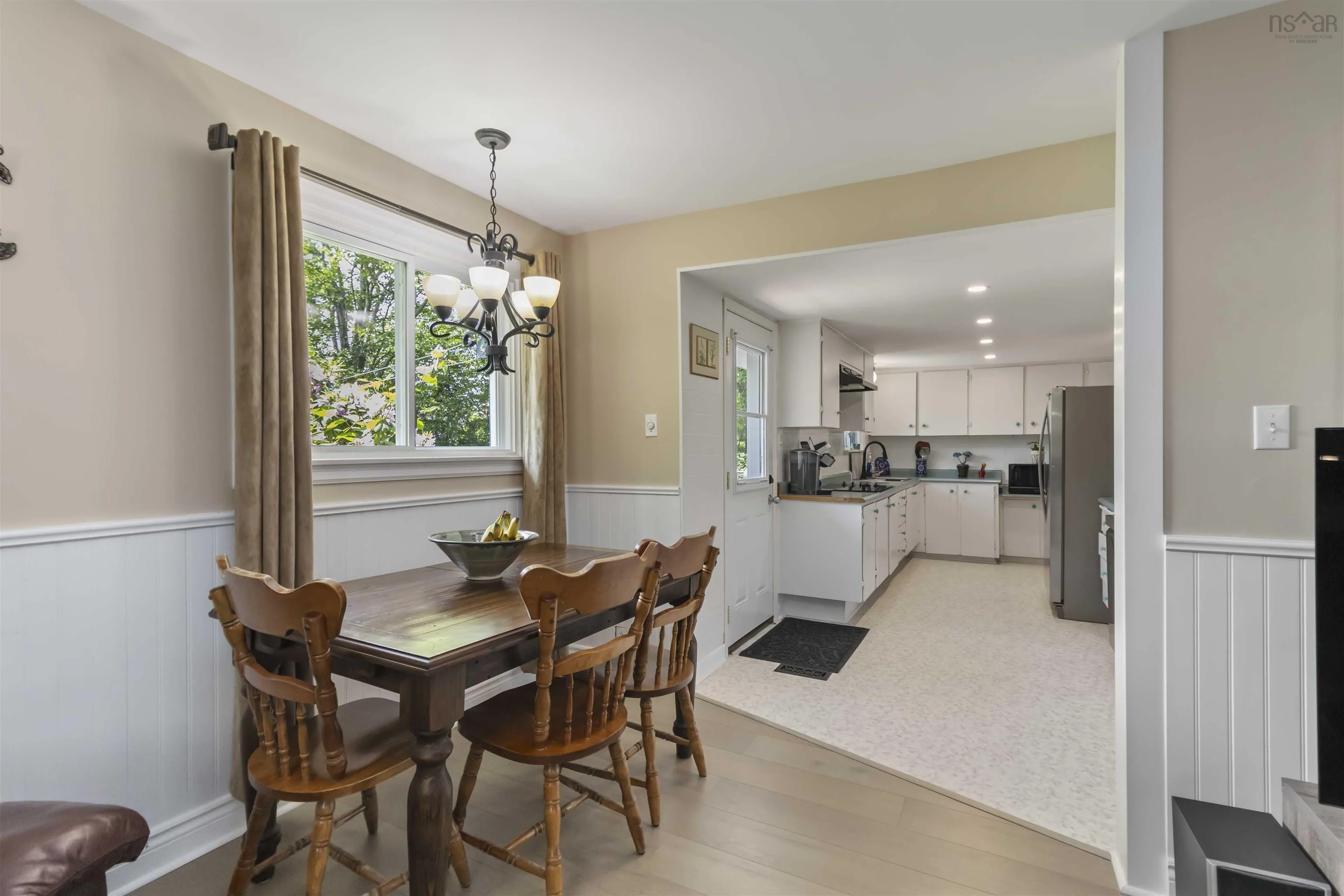 98 Wildwood Boulevard, Dartmouth, NS B2W 2M1, 4 Bedrooms Bedrooms, ,2 BathroomsBathrooms,Residential,For Sale,Wildwood,202515949