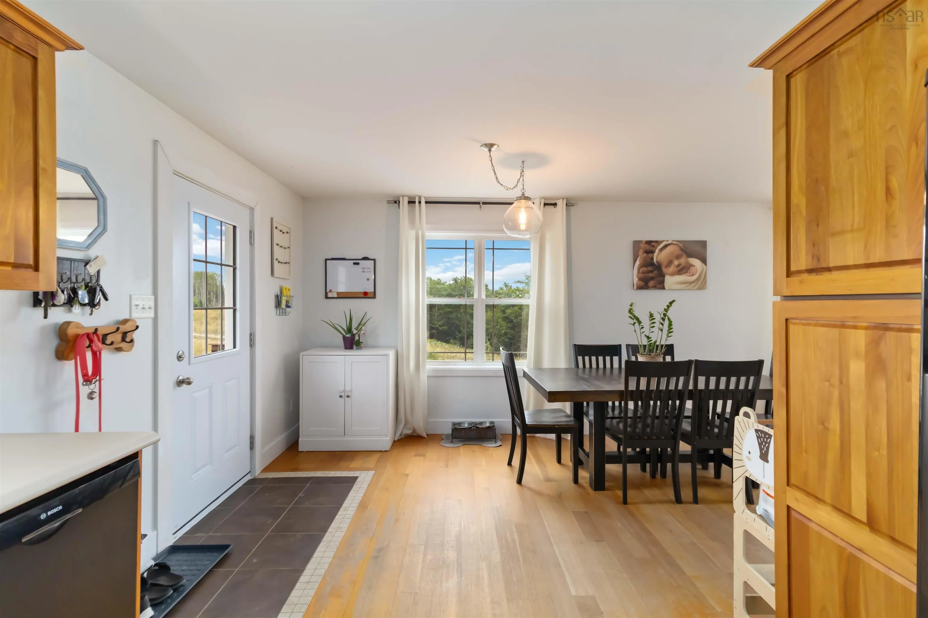 413 East Uniacke Road, Mount Uniacke, NS B0N 1Z0, 4 Bedrooms Bedrooms, ,3 BathroomsBathrooms,Residential,For Sale,East Uniacke,202519430