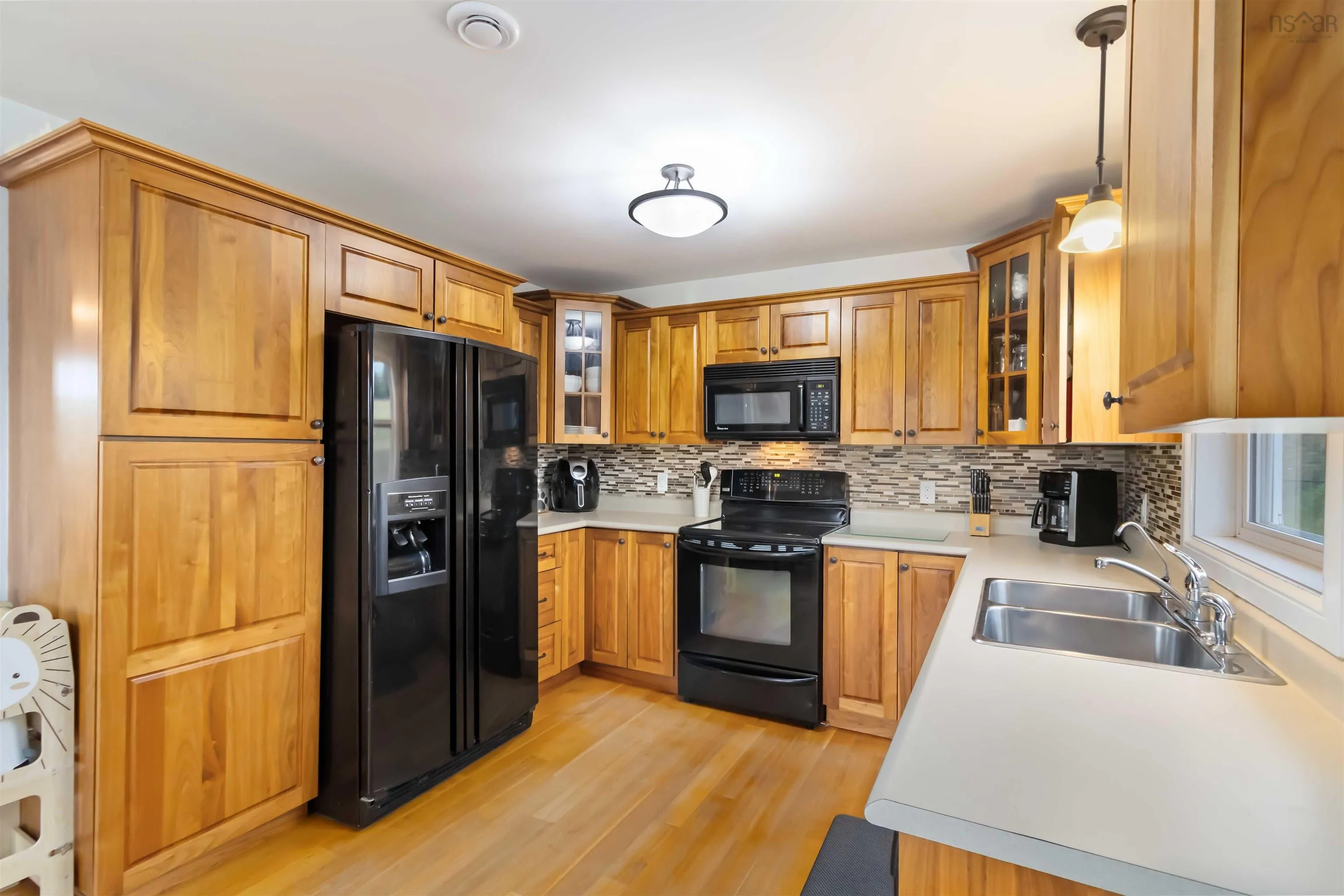 413 East Uniacke Road, Mount Uniacke, NS B0N 1Z0, 4 Bedrooms Bedrooms, ,3 BathroomsBathrooms,Residential,For Sale,East Uniacke,202519430