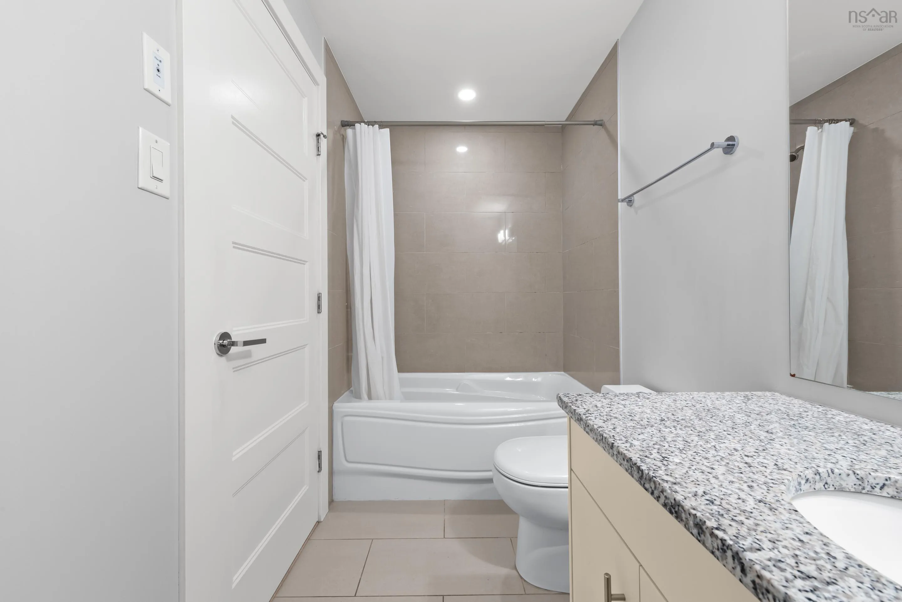 506-15 Kings Wharf Place, Dartmouth, NS B2Y 0C2, 2 Bedrooms Bedrooms, ,2 BathroomsBathrooms,Residential,For Sale,Kings Wharf,202520040