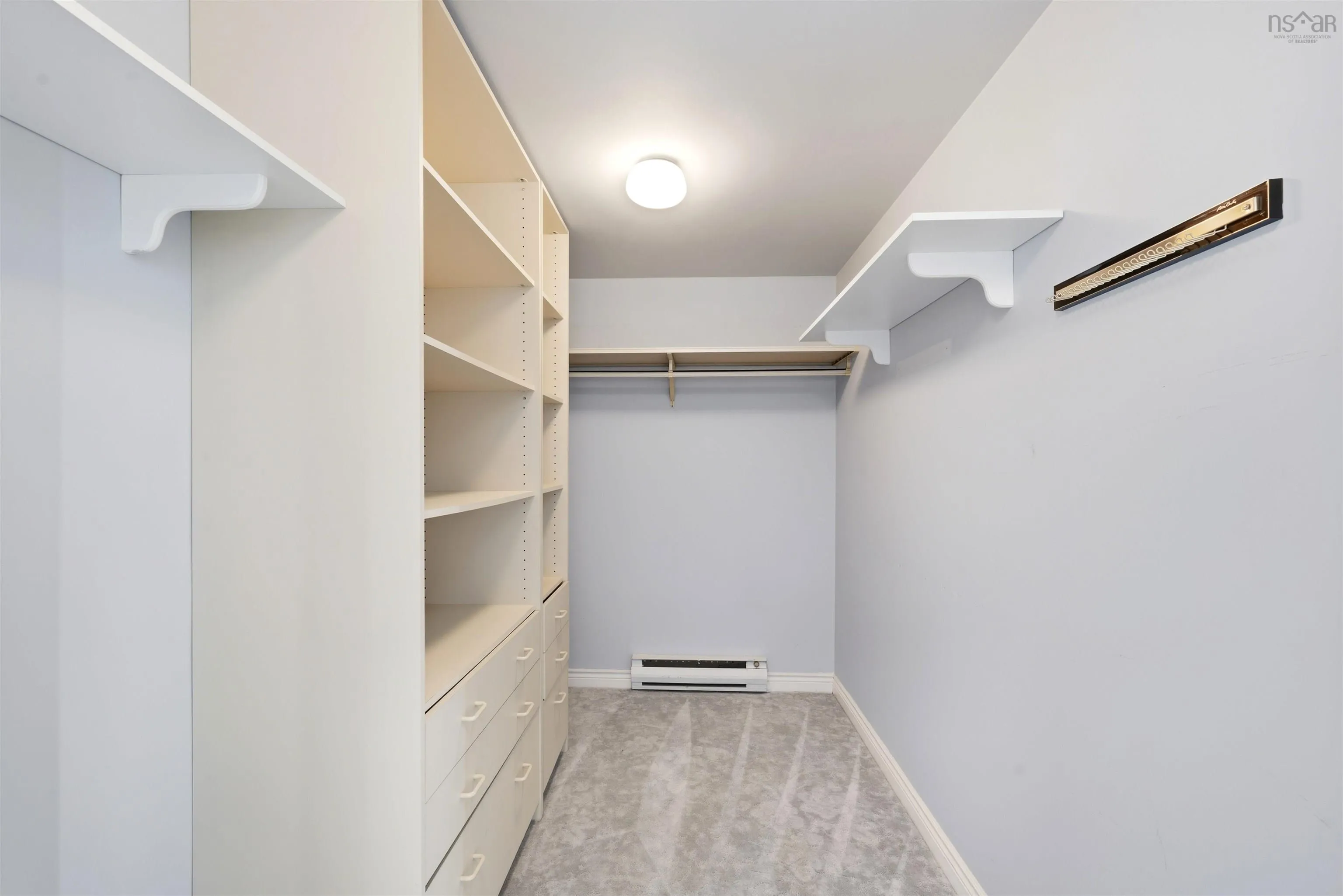 1 Prince Street, Dartmouth, NS B2Y 4L3, 2 Bedrooms Bedrooms, ,2 BathroomsBathrooms,Residential,For Sale,Prince,202525556