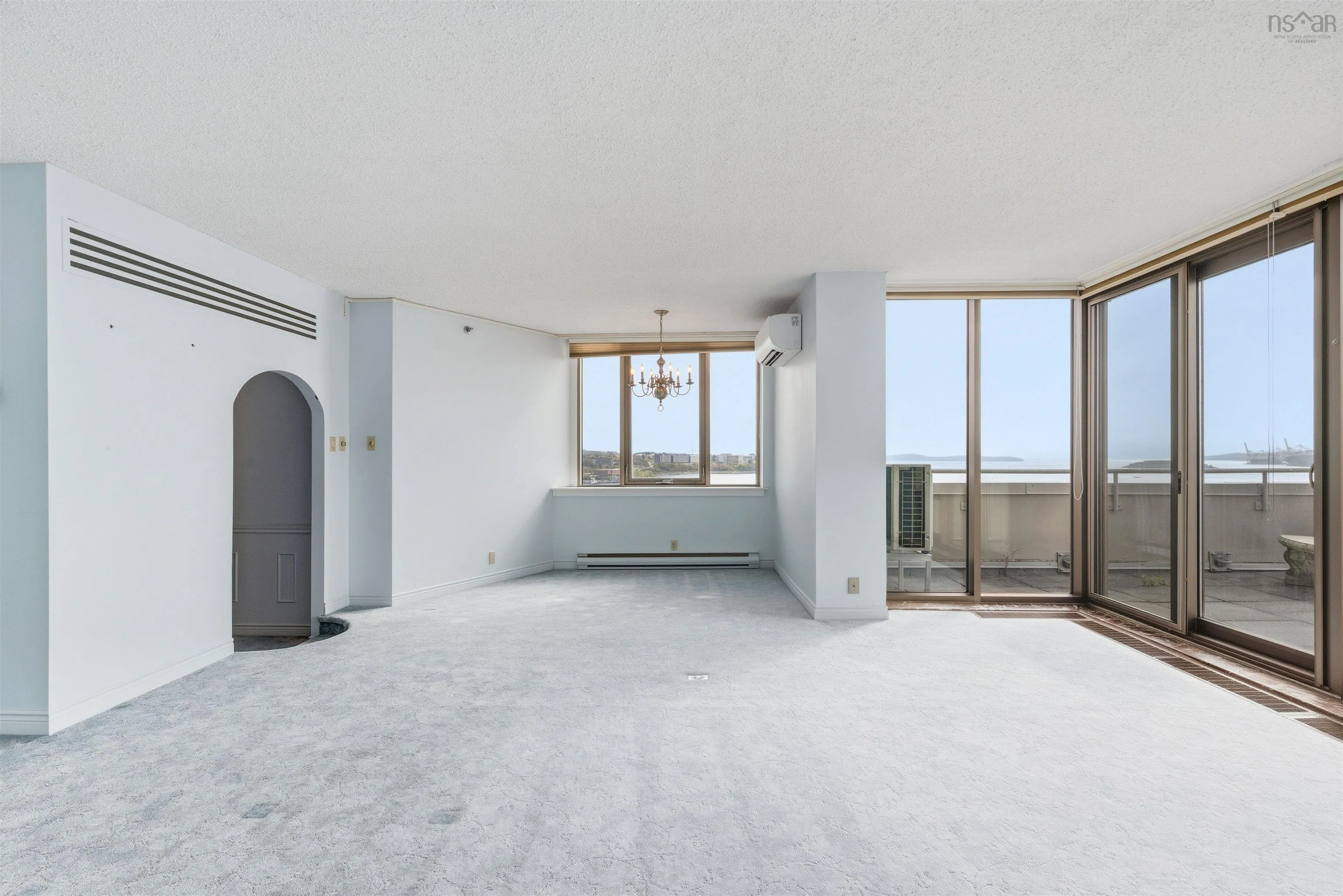 1 Prince Street, Dartmouth, NS B2Y 4L3, 2 Bedrooms Bedrooms, ,2 BathroomsBathrooms,Residential,For Sale,Prince,202525556