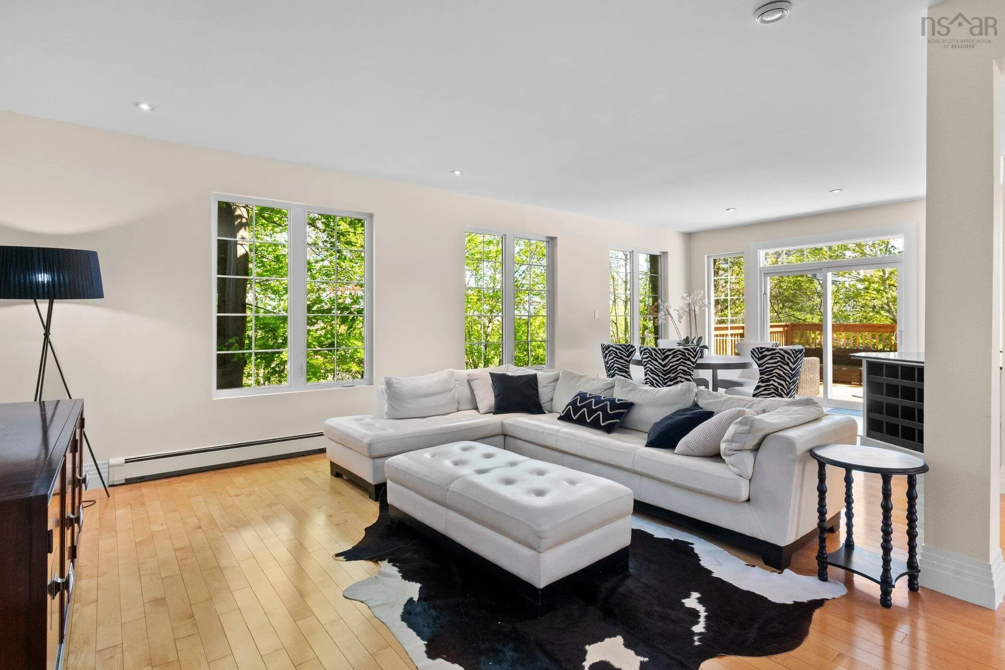 745 Young Avenue, Halifax, NS B3H 2V8, 6 Bedrooms Bedrooms, ,4 BathroomsBathrooms,Residential,For Sale,Young,202512650