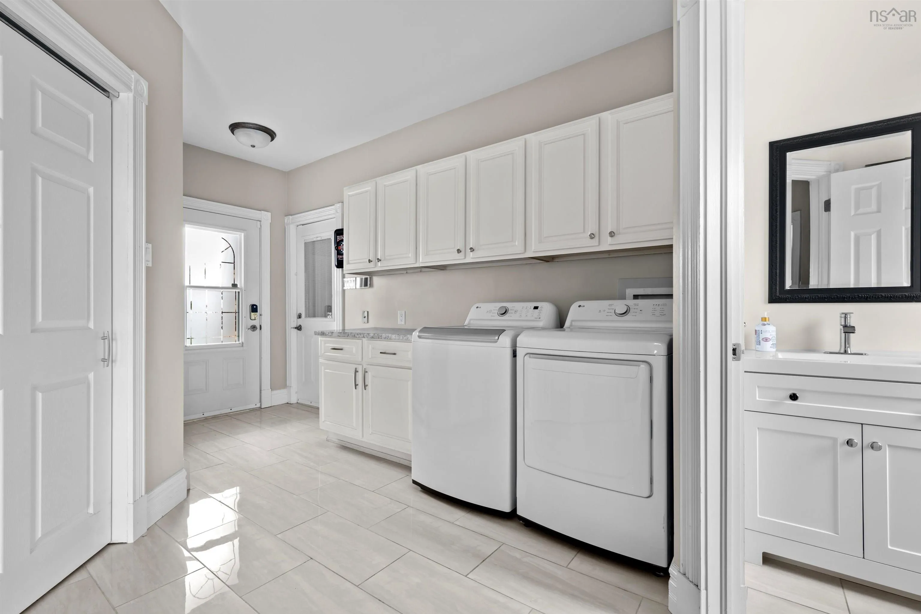 65 Francie Drive, Williamswood Ns B3v 1c1, 5 Bedrooms Bedrooms, ,5 BathroomsBathrooms,Residential,For Sale,Francie,202507202