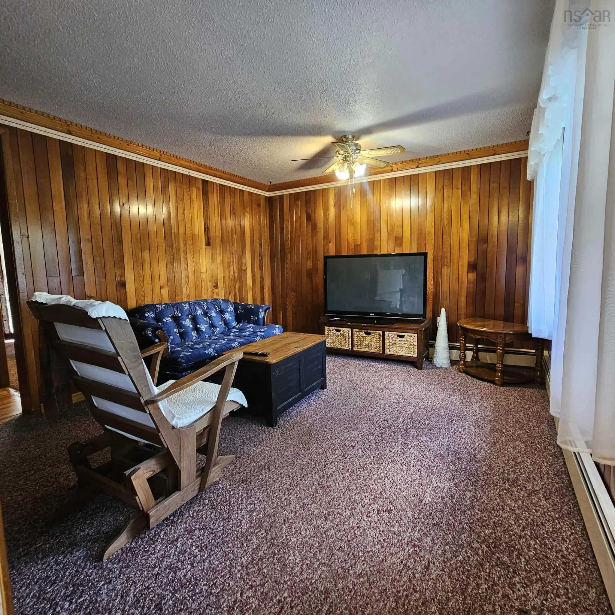 27 Young Street, Sydney, NS B1P 6P1, 2 Bedrooms Bedrooms, ,1 BathroomBathrooms,Residential,For Sale,Young,202521884