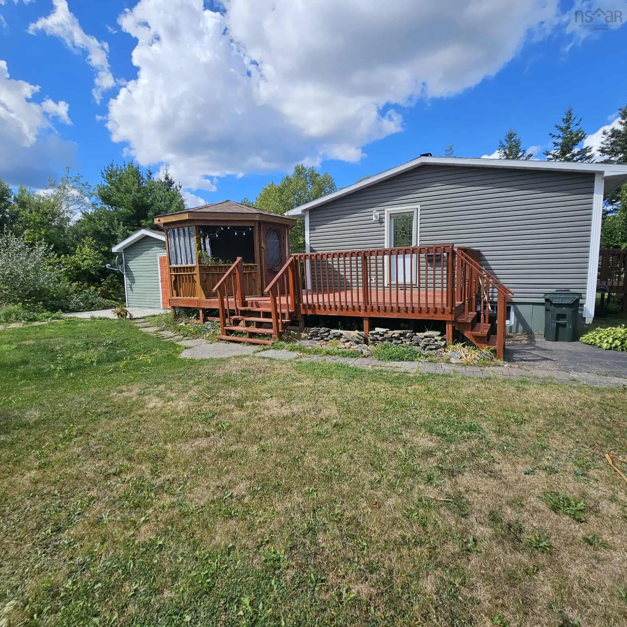 27 Young Street, Sydney, NS B1P 6P1, 2 Bedrooms Bedrooms, ,1 BathroomBathrooms,Residential,For Sale,Young,202521884