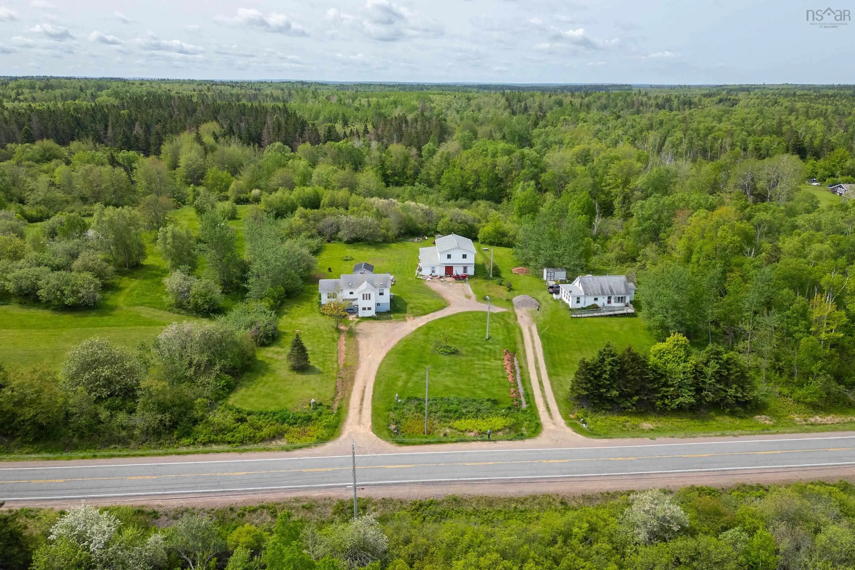4742 Highway 366, Tidnish Cross Roads, NS B4H 3X9, 2 Bedrooms Bedrooms, ,1 BathroomBathrooms,Residential,For Sale,Highway 366,202513618