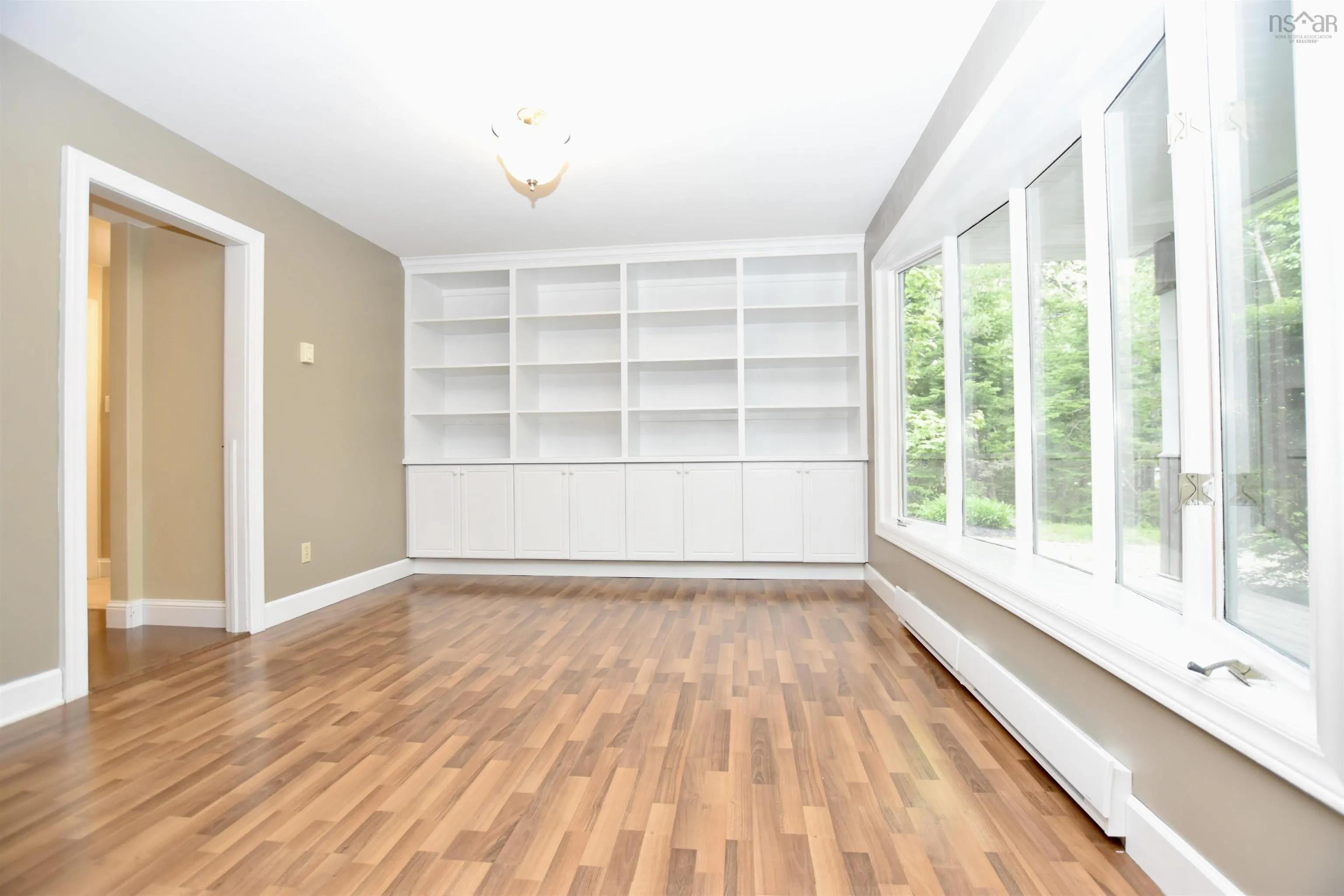 10 Kingsway Road, Hammonds Plains, NS B3Z 1K2, 4 Bedrooms Bedrooms, ,2 BathroomsBathrooms,Residential,For Sale,Kingsway,202522871