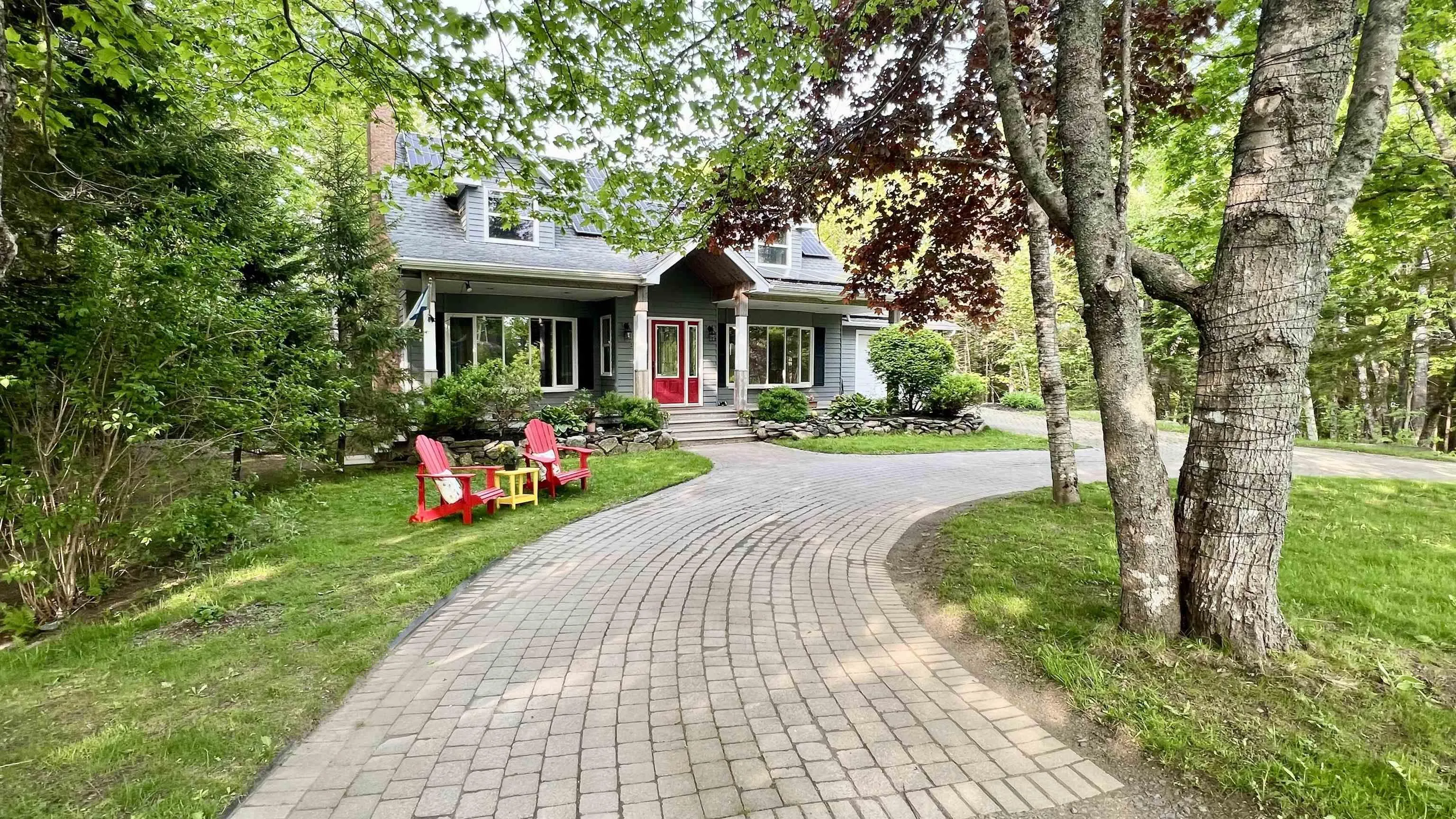 10 Kingsway Road, Hammonds Plains, NS B3Z 1K2, 4 Bedrooms Bedrooms, ,2 BathroomsBathrooms,Residential,For Sale,Kingsway,202522871