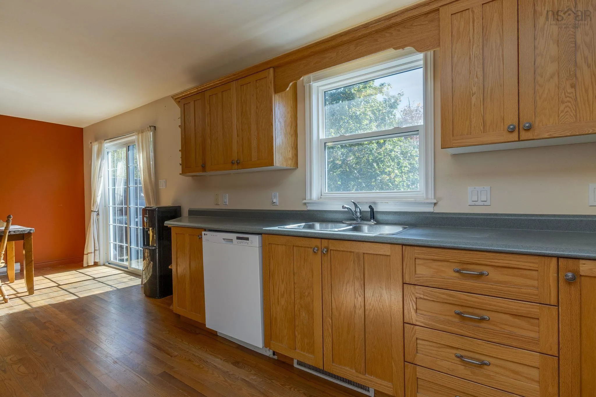 93 Brookview Drive, Dartmouth, NS B2V 2V6, 3 Bedrooms Bedrooms, ,2 BathroomsBathrooms,Residential,For Sale,Brookview,202525343