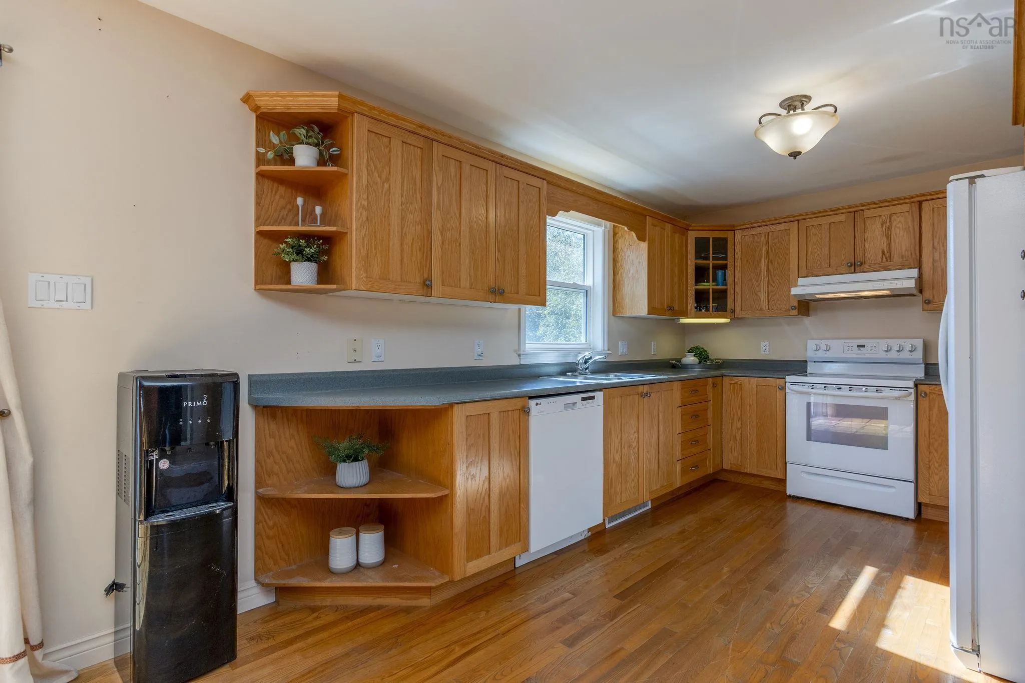 93 Brookview Drive, Dartmouth, NS B2V 2V6, 3 Bedrooms Bedrooms, ,2 BathroomsBathrooms,Residential,For Sale,Brookview,202525343