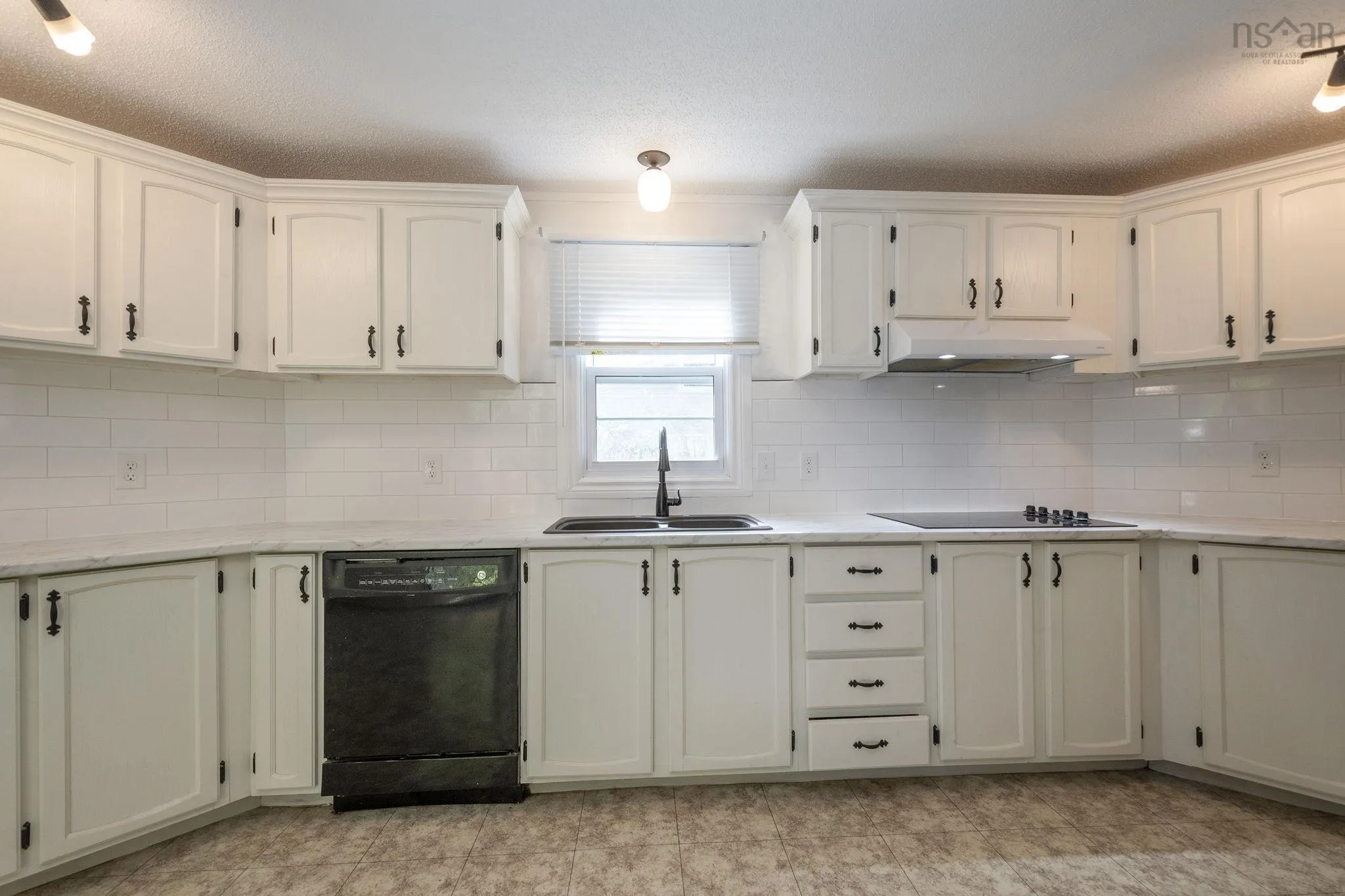 31 Pinecrest Drive, New Minas, NS B4N 4W5, 3 Bedrooms Bedrooms, ,2 BathroomsBathrooms,Residential,For Sale,Pinecrest,202523235