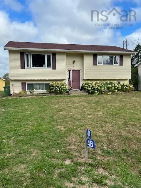 4 Brook Court, Elmsdale, NS B2S 1J8, 4 Bedrooms Bedrooms, ,Residential Income,For Sale,Brook,202522679