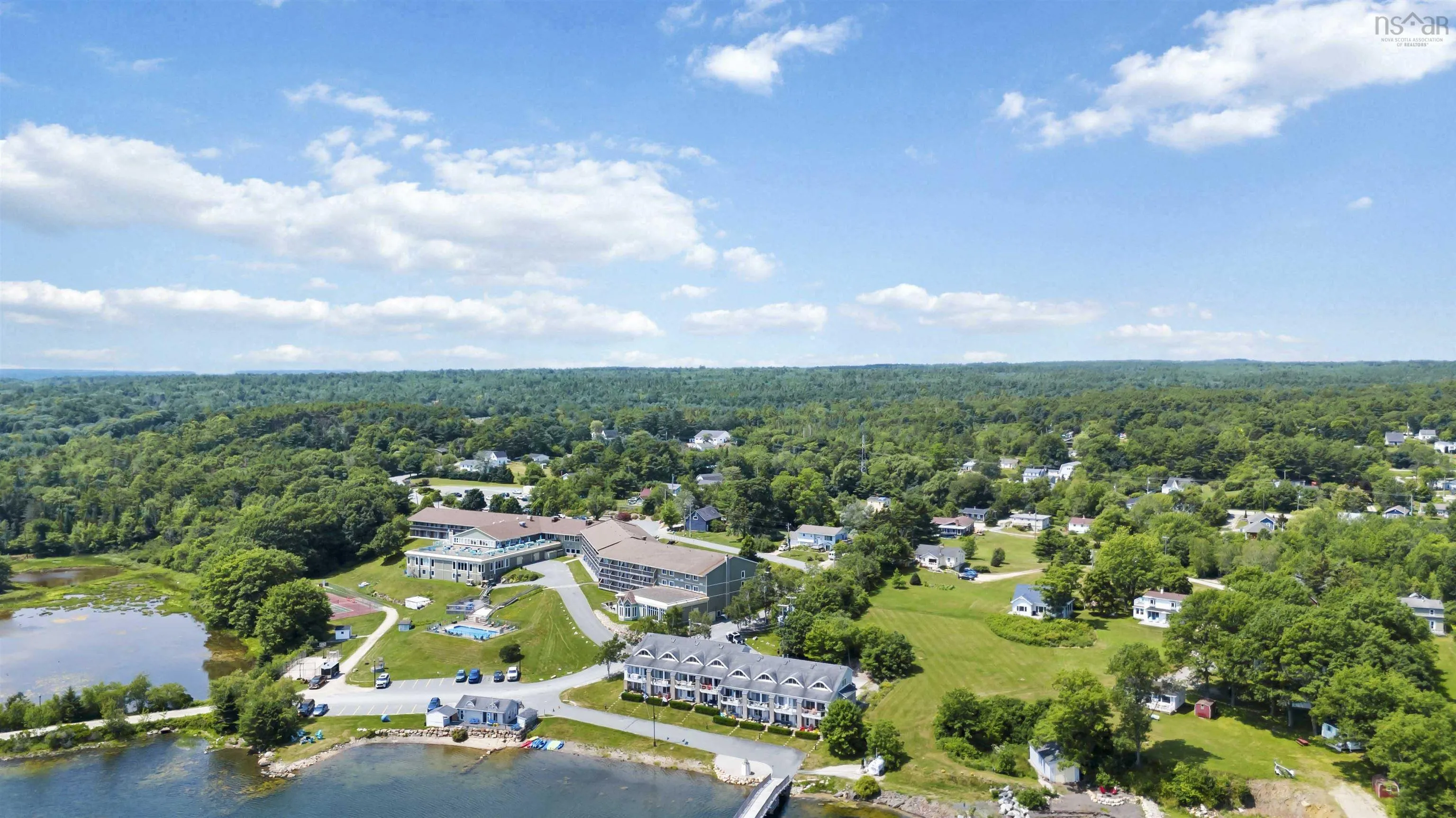 9 Lavista Drive Unit 4, Western Shore, NS B0J 3M0, 2 Bedrooms Bedrooms, ,3 BathroomsBathrooms,Residential,For Sale,Lavista,202517925