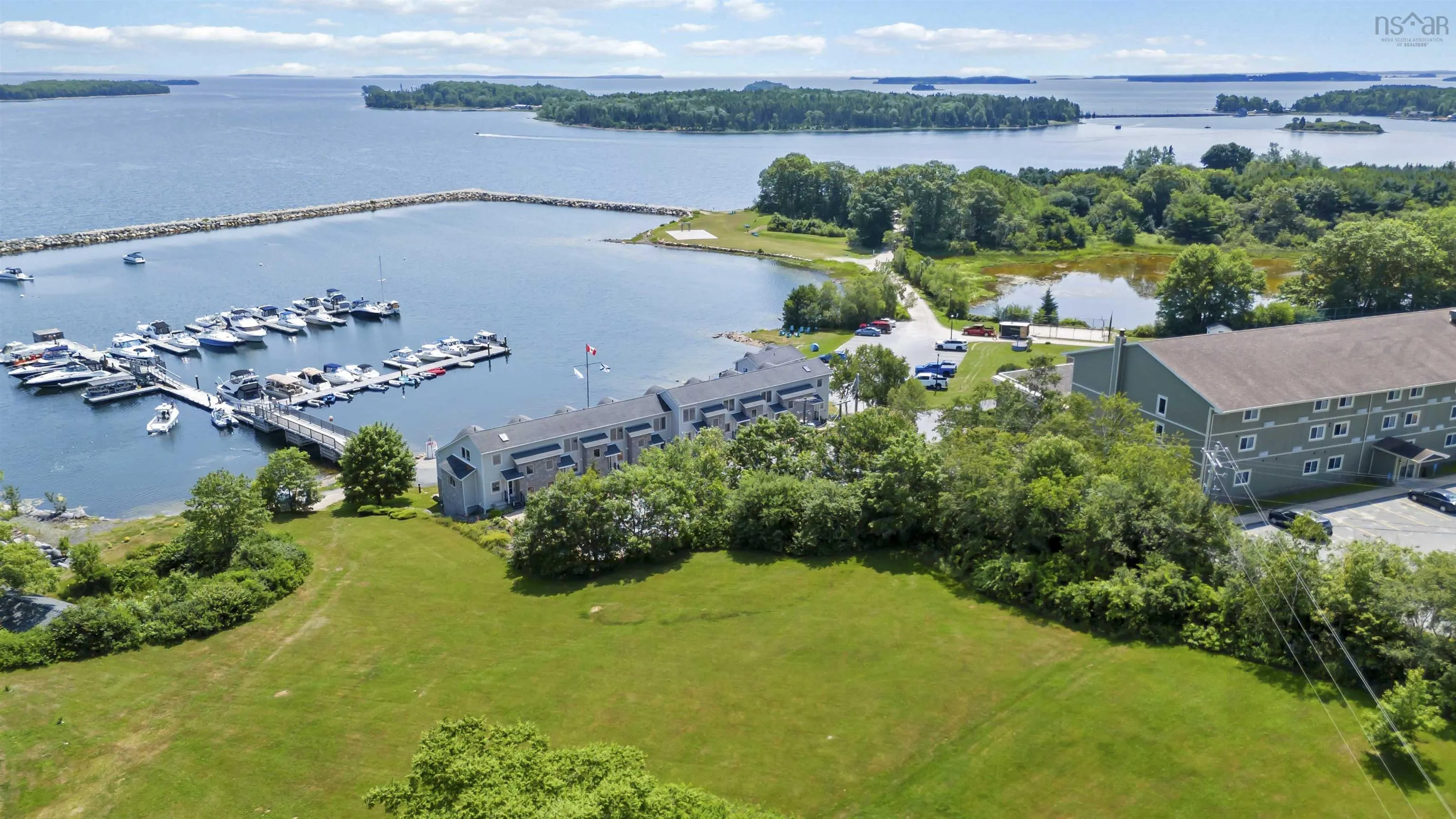 9 Lavista Drive Unit 4, Western Shore, NS B0J 3M0, 2 Bedrooms Bedrooms, ,3 BathroomsBathrooms,Residential,For Sale,Lavista,202517925