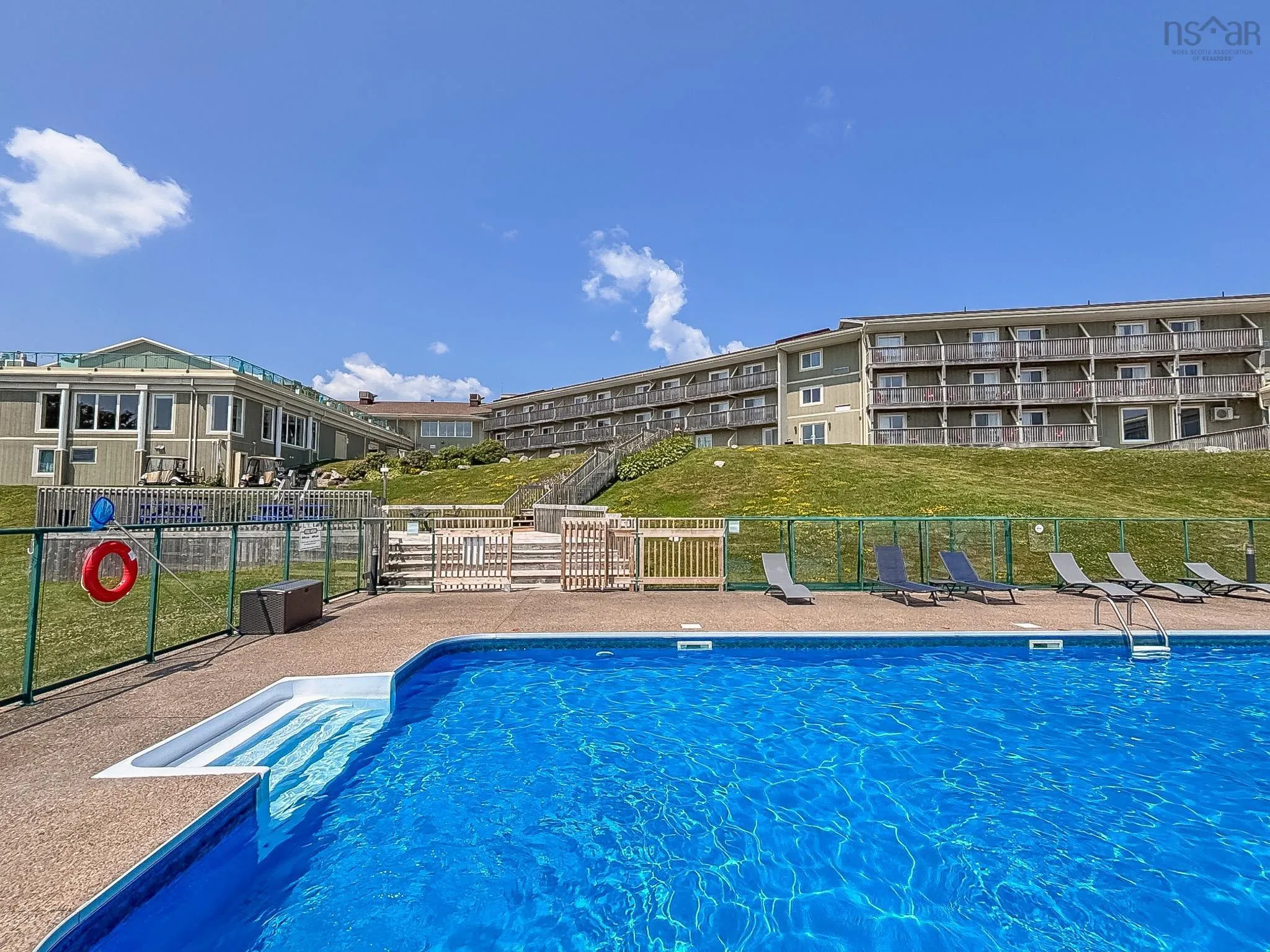 9 Lavista Drive Unit 4, Western Shore, NS B0J 3M0, 2 Bedrooms Bedrooms, ,3 BathroomsBathrooms,Residential,For Sale,Lavista,202517925