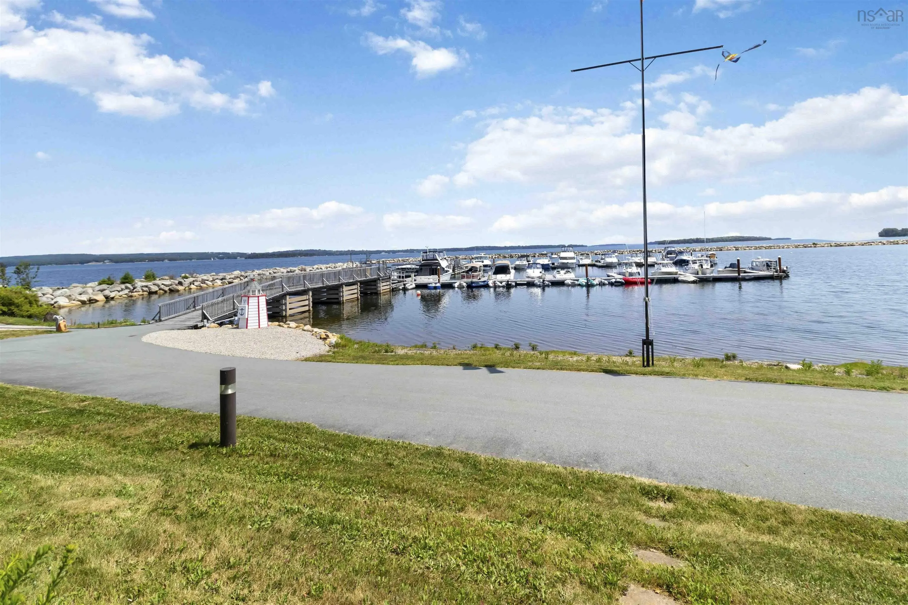 9 Lavista Drive Unit 4, Western Shore, NS B0J 3M0, 2 Bedrooms Bedrooms, ,3 BathroomsBathrooms,Residential,For Sale,Lavista,202517925