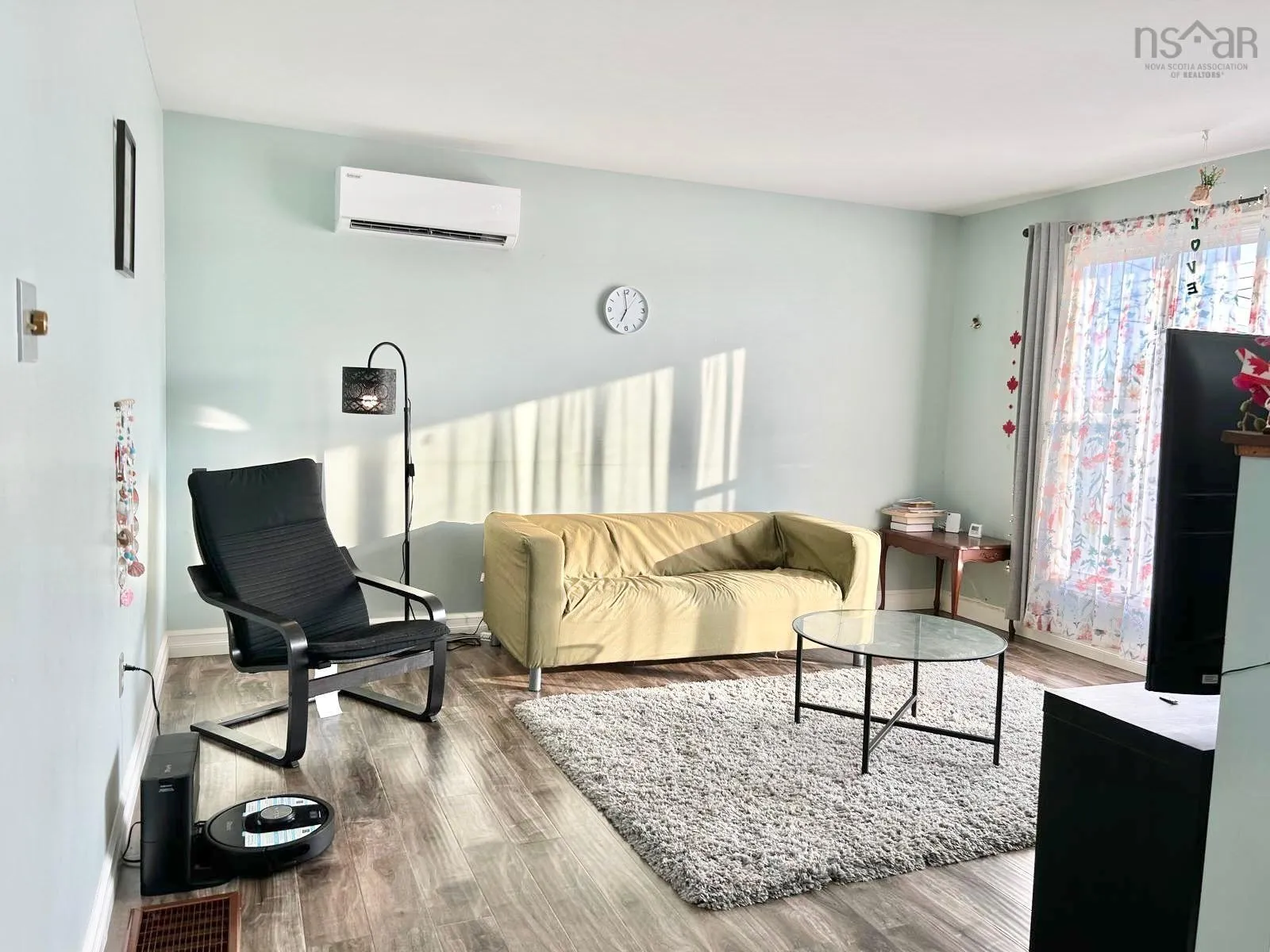 214 Arklow Drive, Dartmouth, NS B2W 4R6, 4 Bedrooms Bedrooms, ,2 BathroomsBathrooms,Residential,For Sale,Arklow,202523154