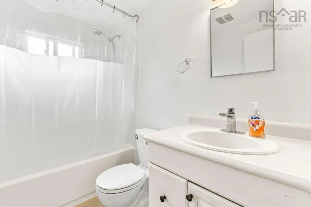 83 Redoubt Way, Eastern Passage, NS B3G 1E7, 4 Bedrooms Bedrooms, ,2 BathroomsBathrooms,Residential,For Sale,Redoubt,202523025