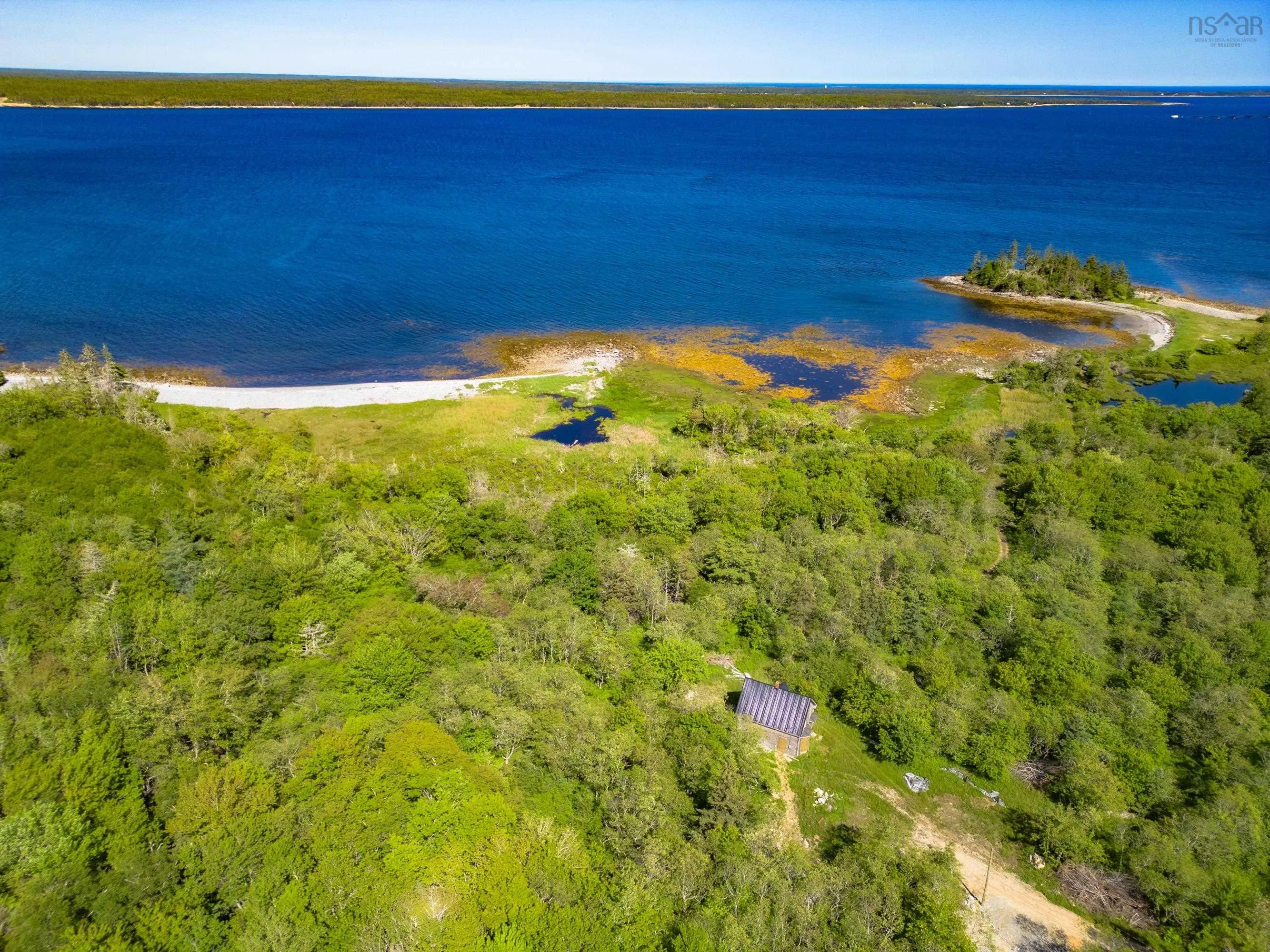 4336 Sandy Point Rd, Jordan Bay, NS B0T 1W0, 2 Bedrooms Bedrooms, ,1 BathroomBathrooms,Residential,For Sale,Sandy Point Rd,202520143