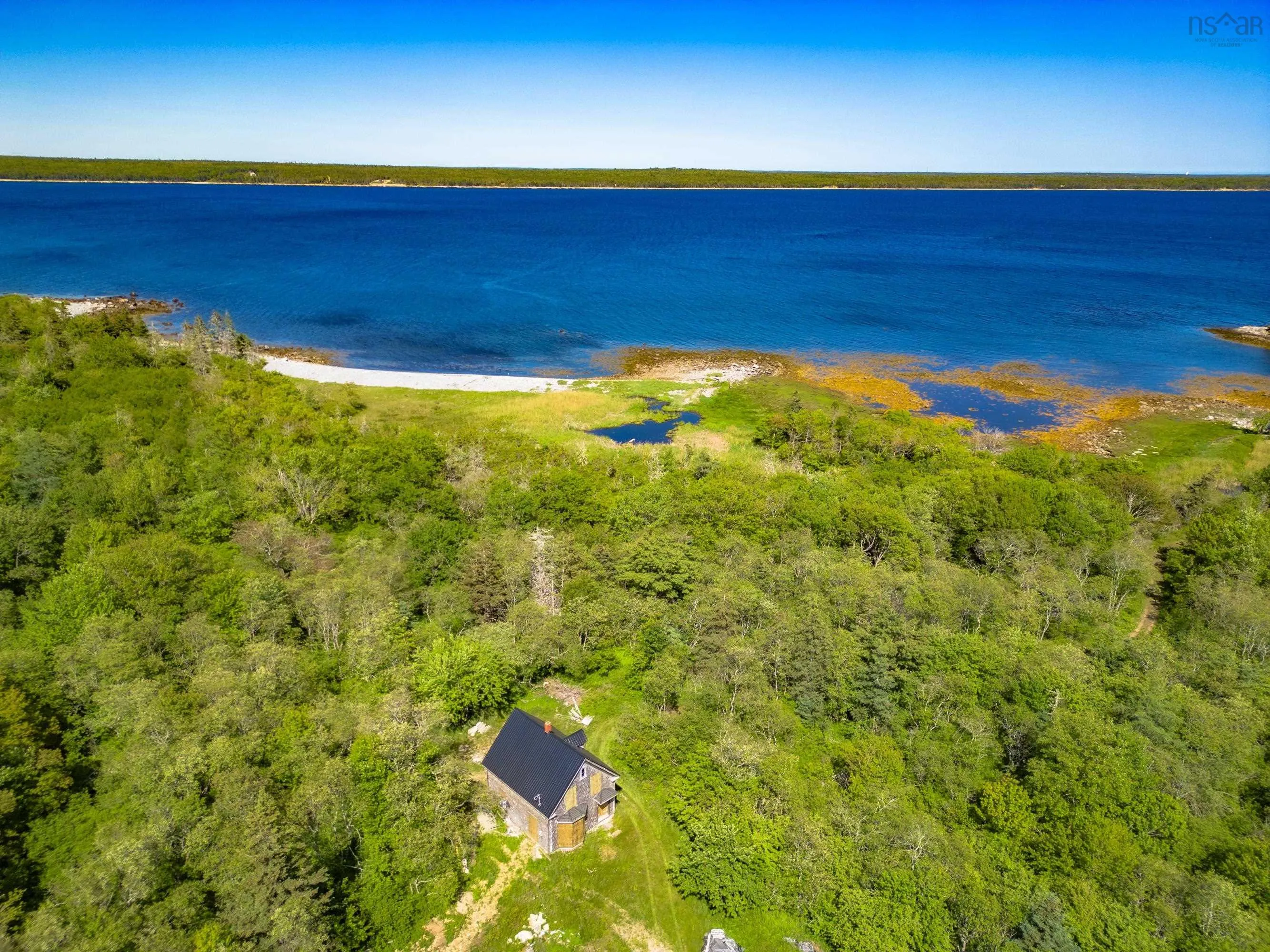 4336 Sandy Point Rd, Jordan Bay, NS B0T 1W0, 2 Bedrooms Bedrooms, ,1 BathroomBathrooms,Residential,For Sale,Sandy Point Rd,202520143