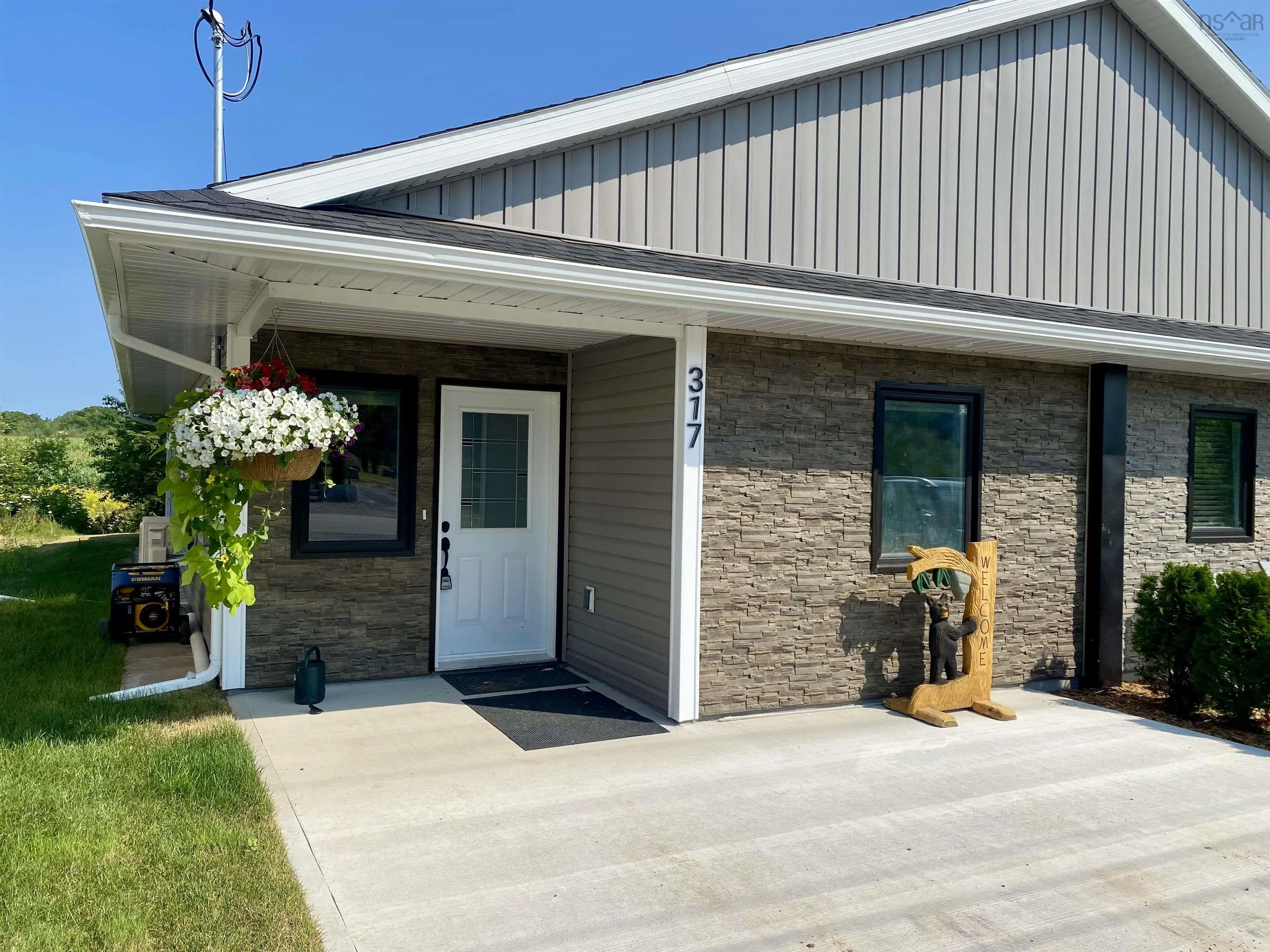 317 Nichols Avenue, North Kentville, NS B4N 3V7, 2 Bedrooms Bedrooms, ,1 BathroomBathrooms,Residential,For Sale,Nichols,202518756