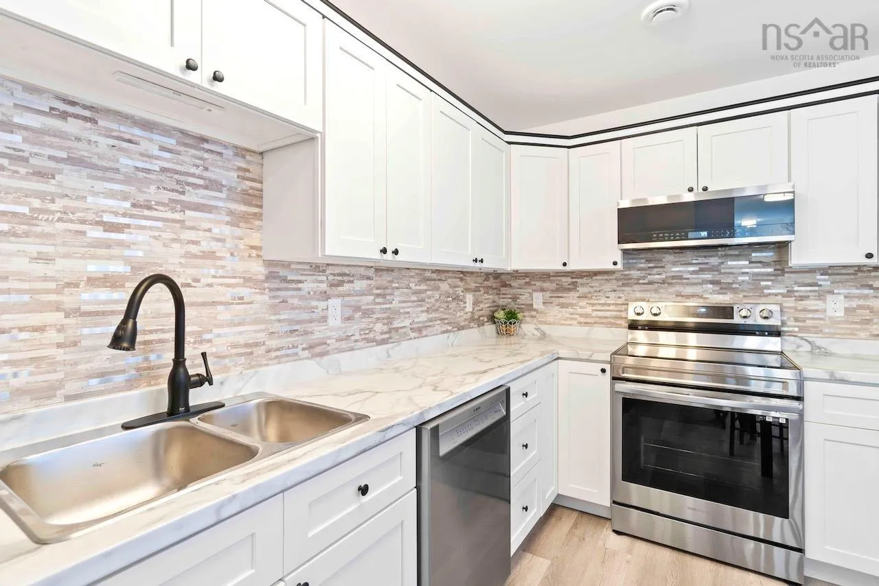 317 Nichols Avenue, North Kentville, NS B4N 3V7, 2 Bedrooms Bedrooms, ,1 BathroomBathrooms,Residential,For Sale,Nichols,202518756