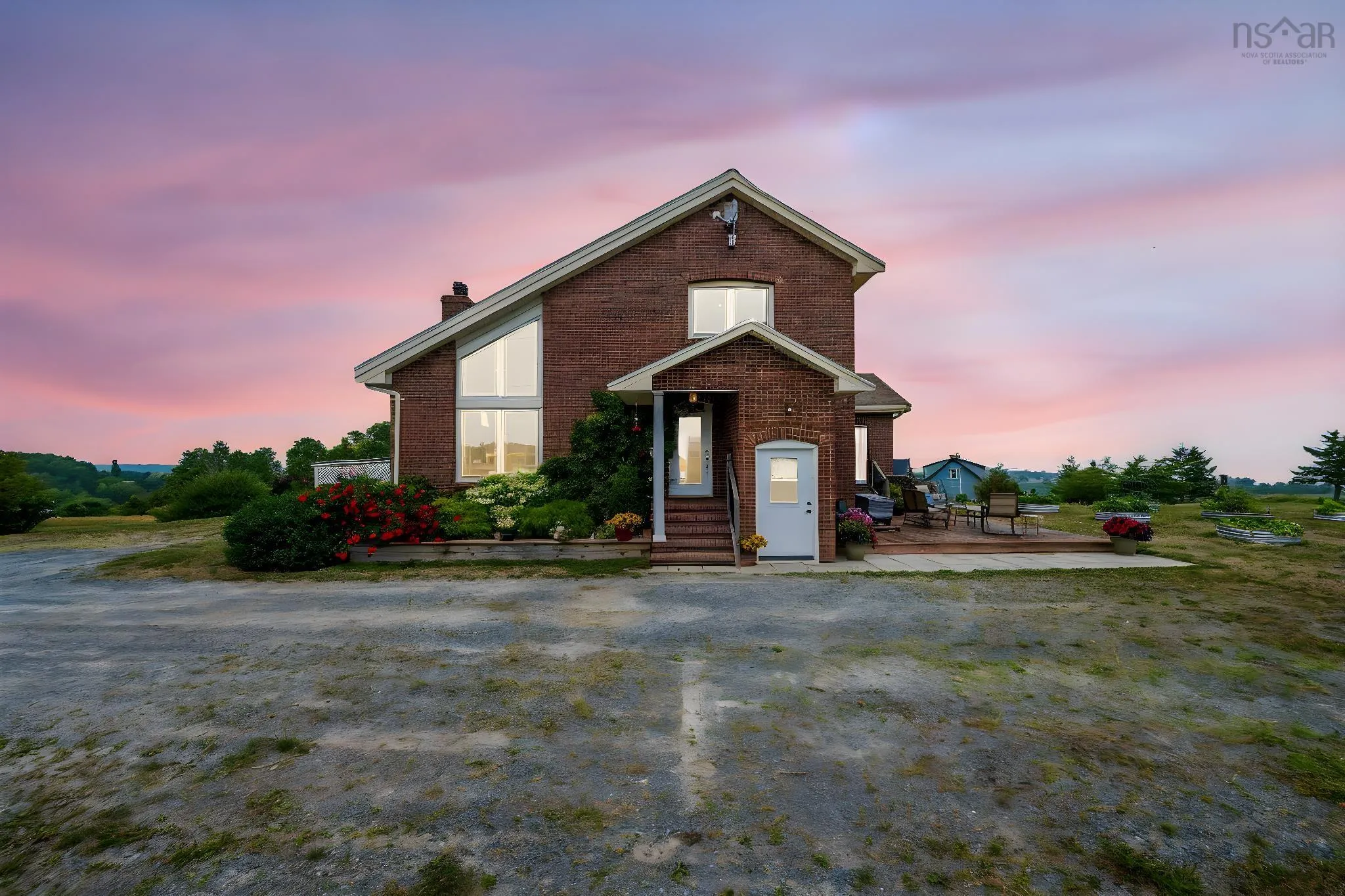 12809 1 Highway, Avonport, NS B0P 1P0, 3 Bedrooms Bedrooms, ,2 BathroomsBathrooms,Residential,For Sale,1,202520075
