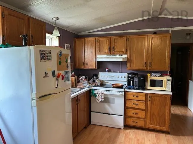 12 Burt Avenue, Louisdale, NS B0E 1V0, 2 Bedrooms Bedrooms, ,1 BathroomBathrooms,Residential,For Sale,Burt,202513378