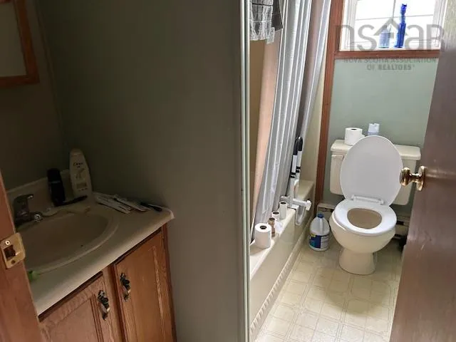 12 Burt Avenue, Louisdale, NS B0E 1V0, 2 Bedrooms Bedrooms, ,1 BathroomBathrooms,Residential,For Sale,Burt,202513378