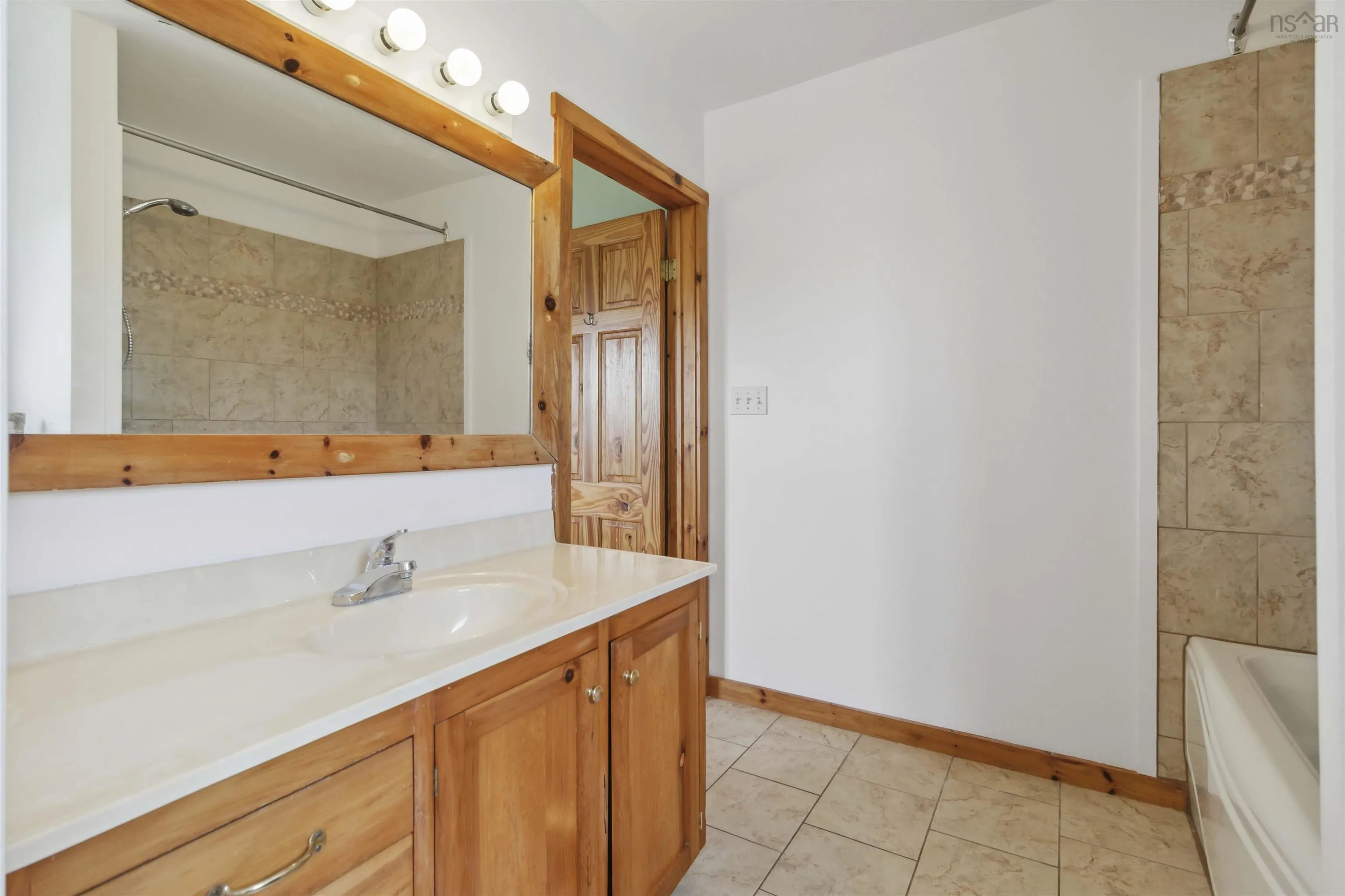 21 West Berlin Wharf Road, West Berlin, NS B0J 2H0, 3 Bedrooms Bedrooms, ,2 BathroomsBathrooms,Residential,For Sale,West Berlin Wharf,202513092