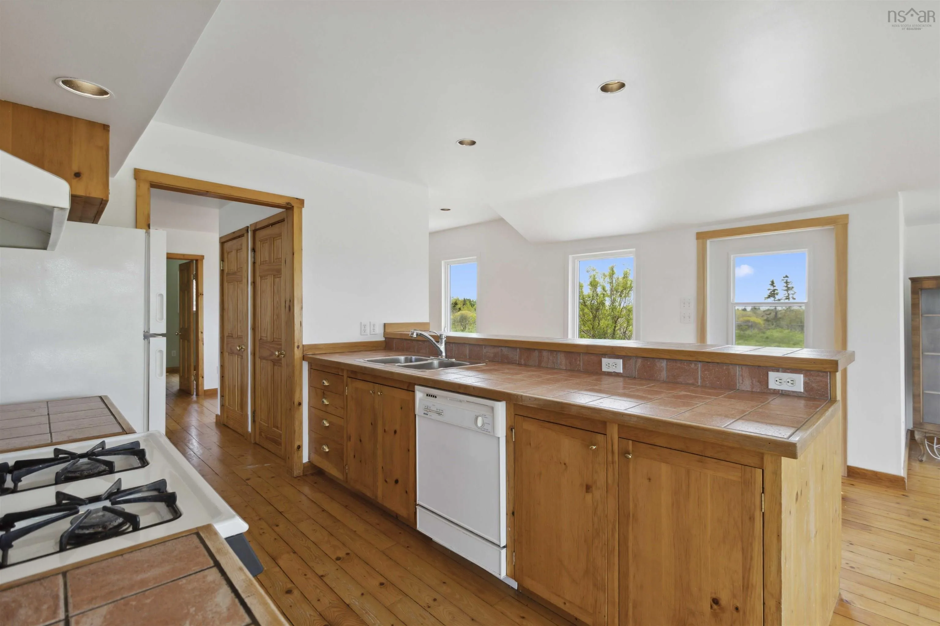 21 West Berlin Wharf Road, West Berlin, NS B0J 2H0, 3 Bedrooms Bedrooms, ,2 BathroomsBathrooms,Residential,For Sale,West Berlin Wharf,202513092