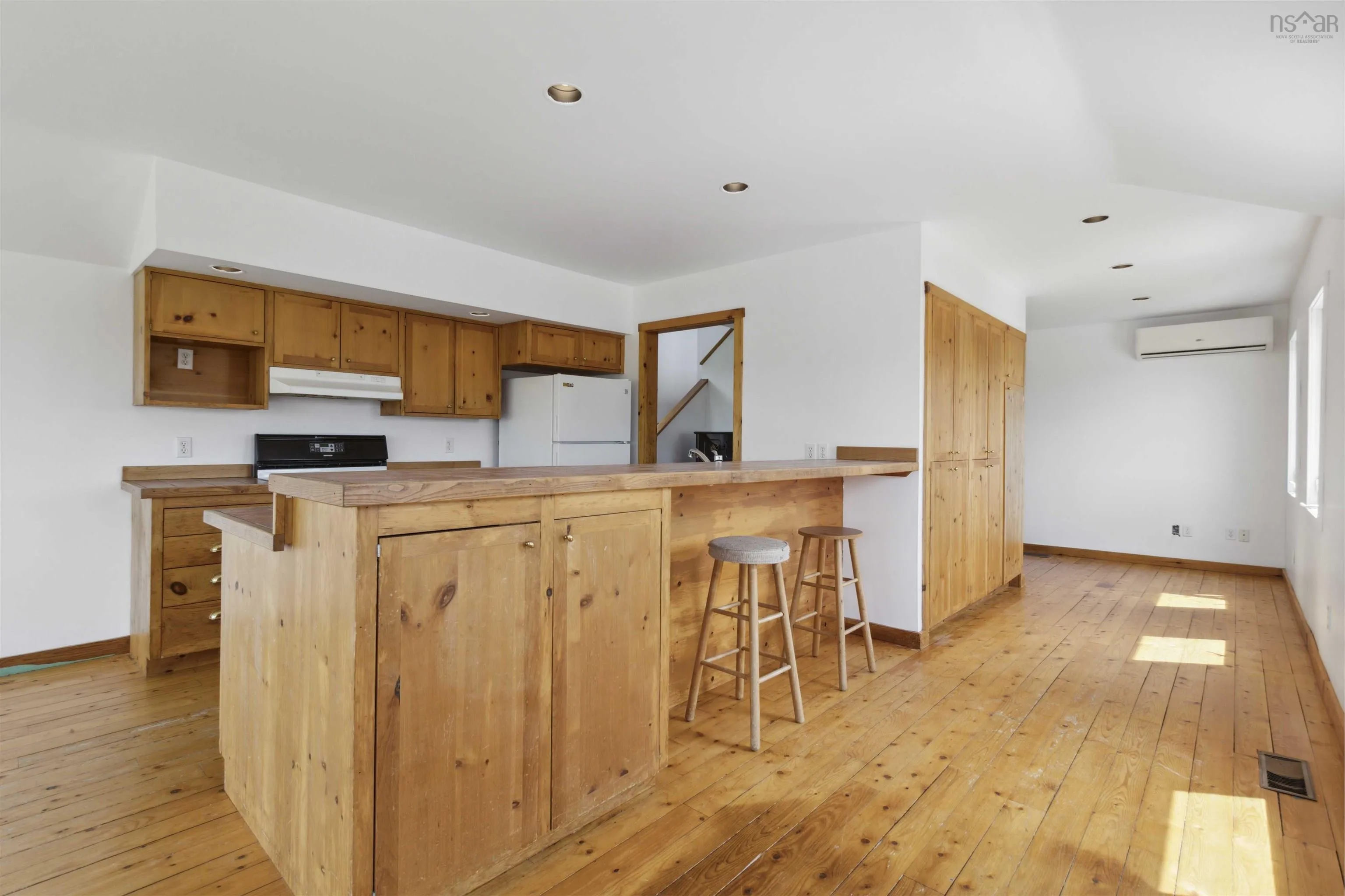 21 West Berlin Wharf Road, West Berlin, NS B0J 2H0, 3 Bedrooms Bedrooms, ,2 BathroomsBathrooms,Residential,For Sale,West Berlin Wharf,202513092