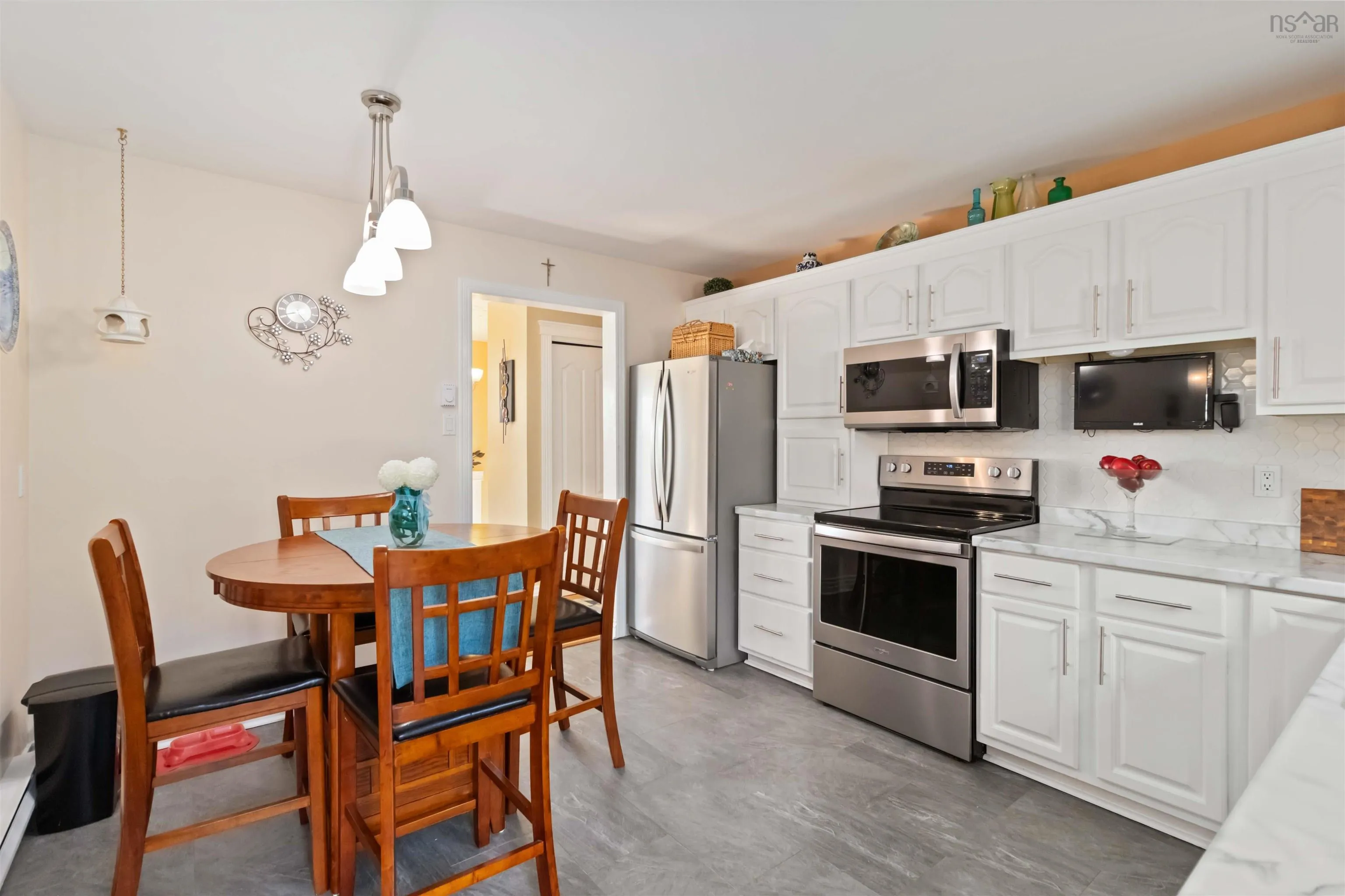 1 Gammon Crescent, Dartmouth, NS B2W 5N9, 3 Bedrooms Bedrooms, ,3 BathroomsBathrooms,Residential,For Sale,Gammon,202520686