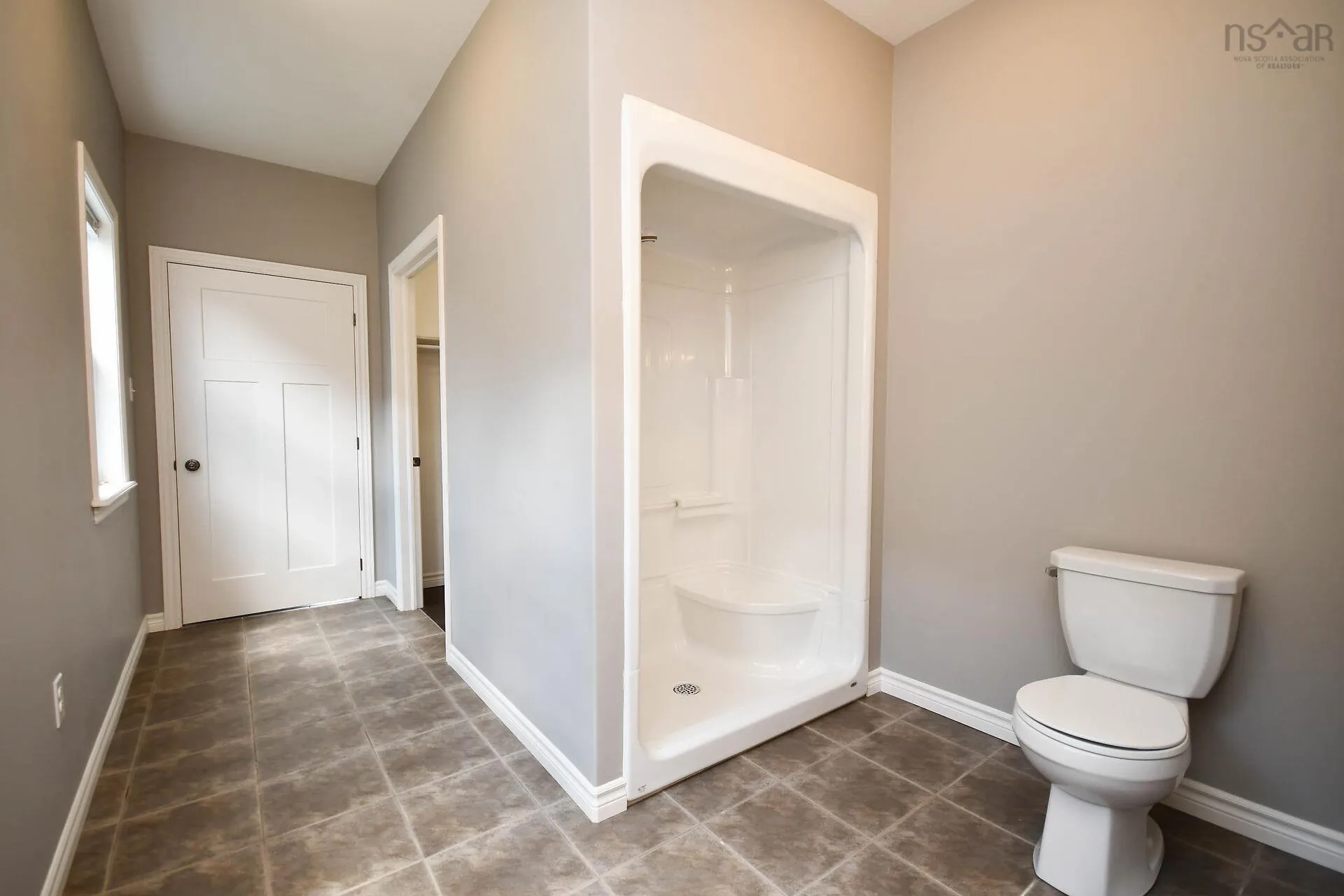 222 Drysdale Road, Halifax, NS V3P 0C4, 4 Bedrooms Bedrooms, ,3 BathroomsBathrooms,Residential,For Sale,Drysdale,202518478